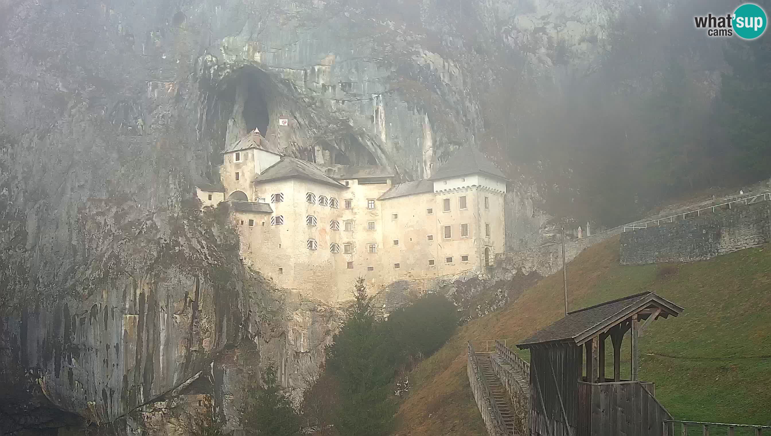 Live Webcam Castello di Predjama – Postumia – Slovenia