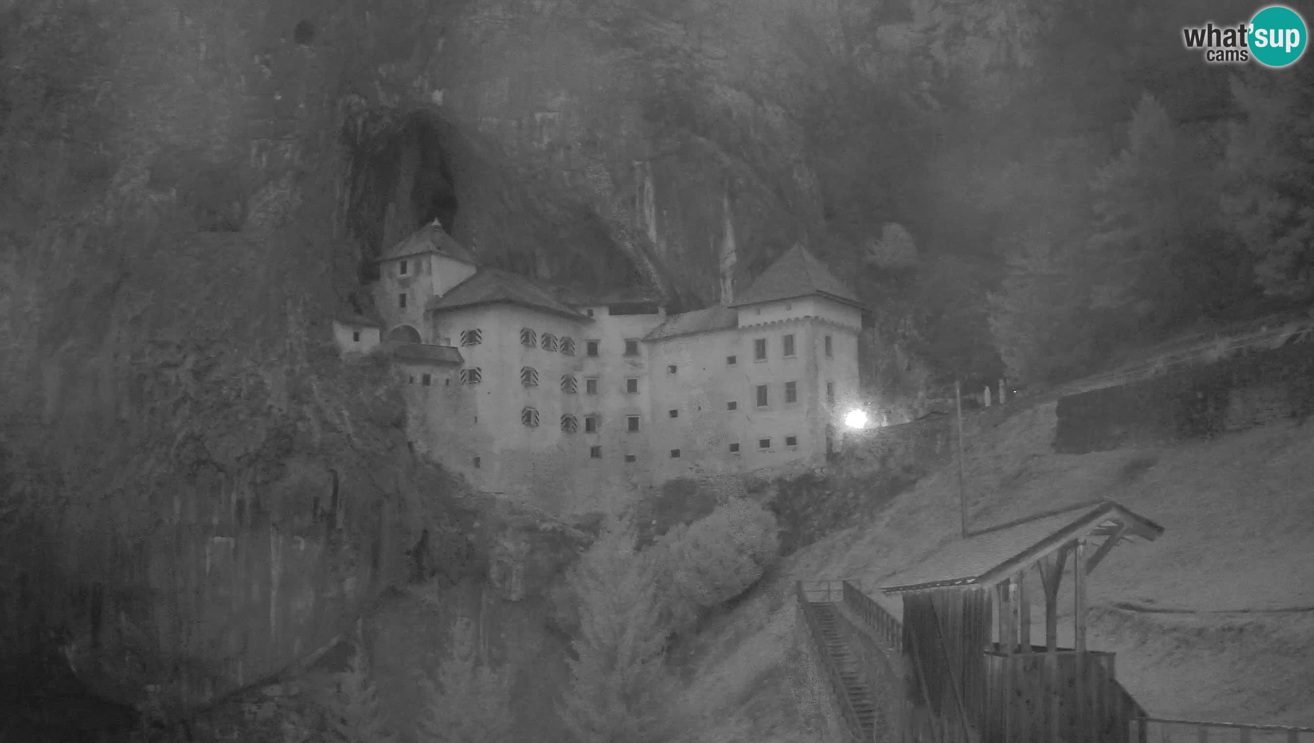Live Webcam Höhlenburg Predjama – Postojna – Slowenien