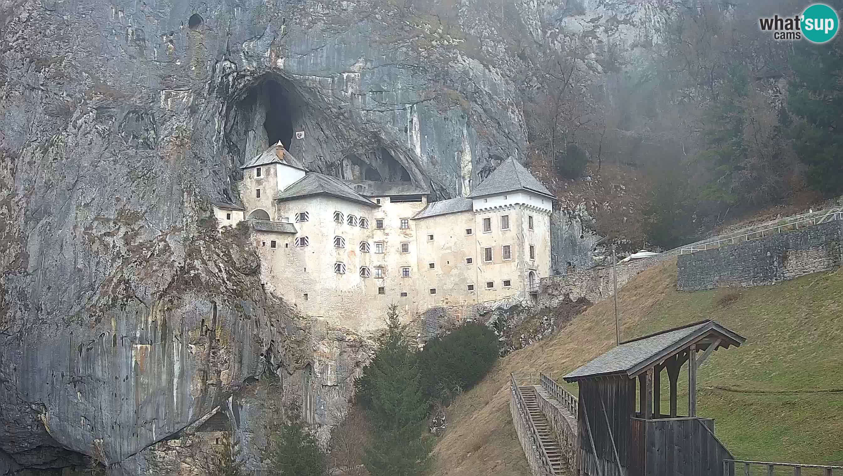 Live Webcam Predjamski grad – Predjama Castle – Postojna – Slovenia