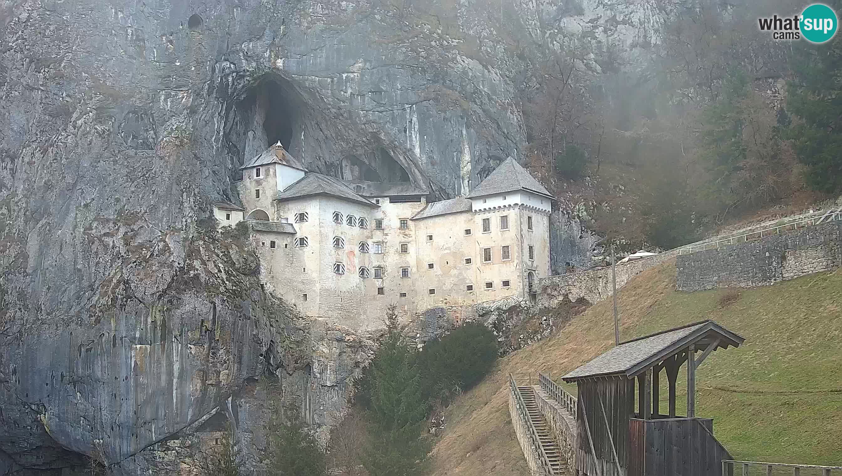 Live Webcam Predjamski grad – Predjama Castle – Postojna – Slovenia
