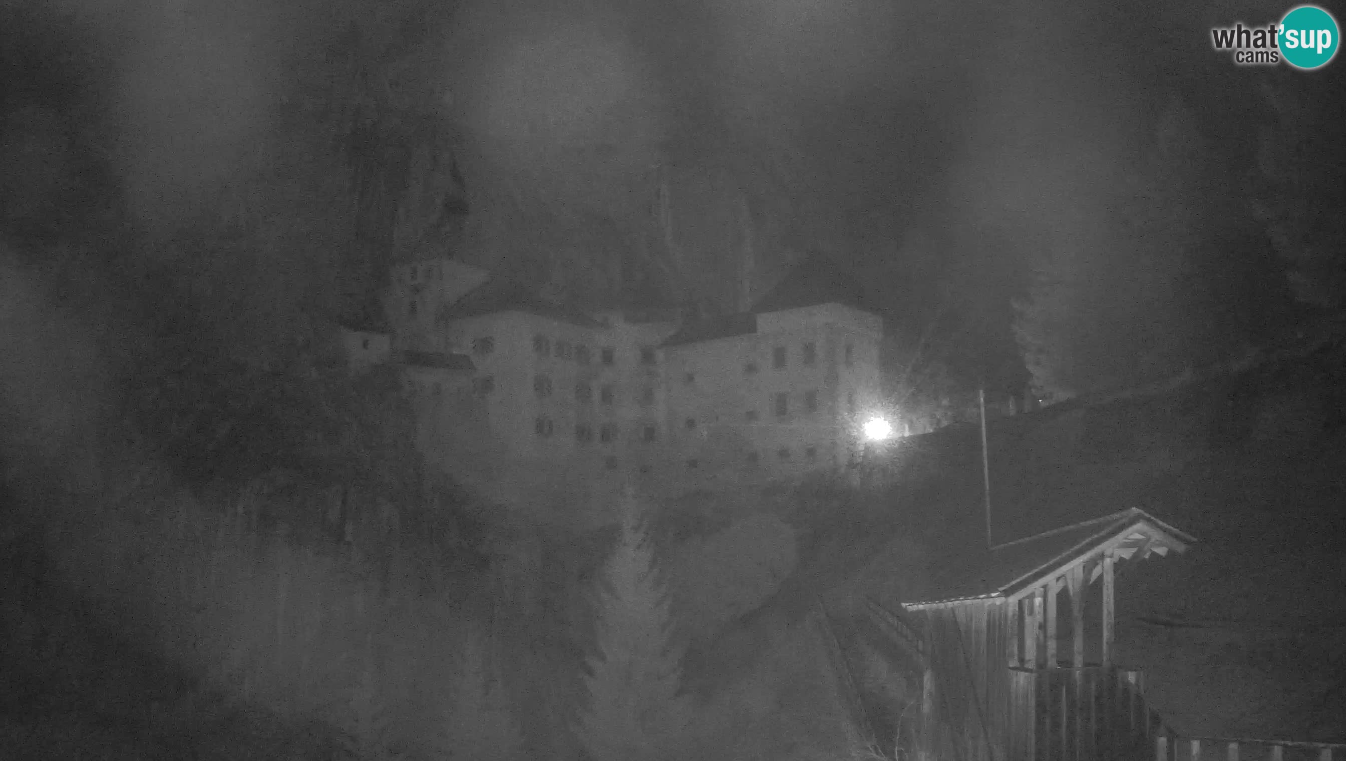 Live Webcam Höhlenburg Predjama – Postojna – Slowenien