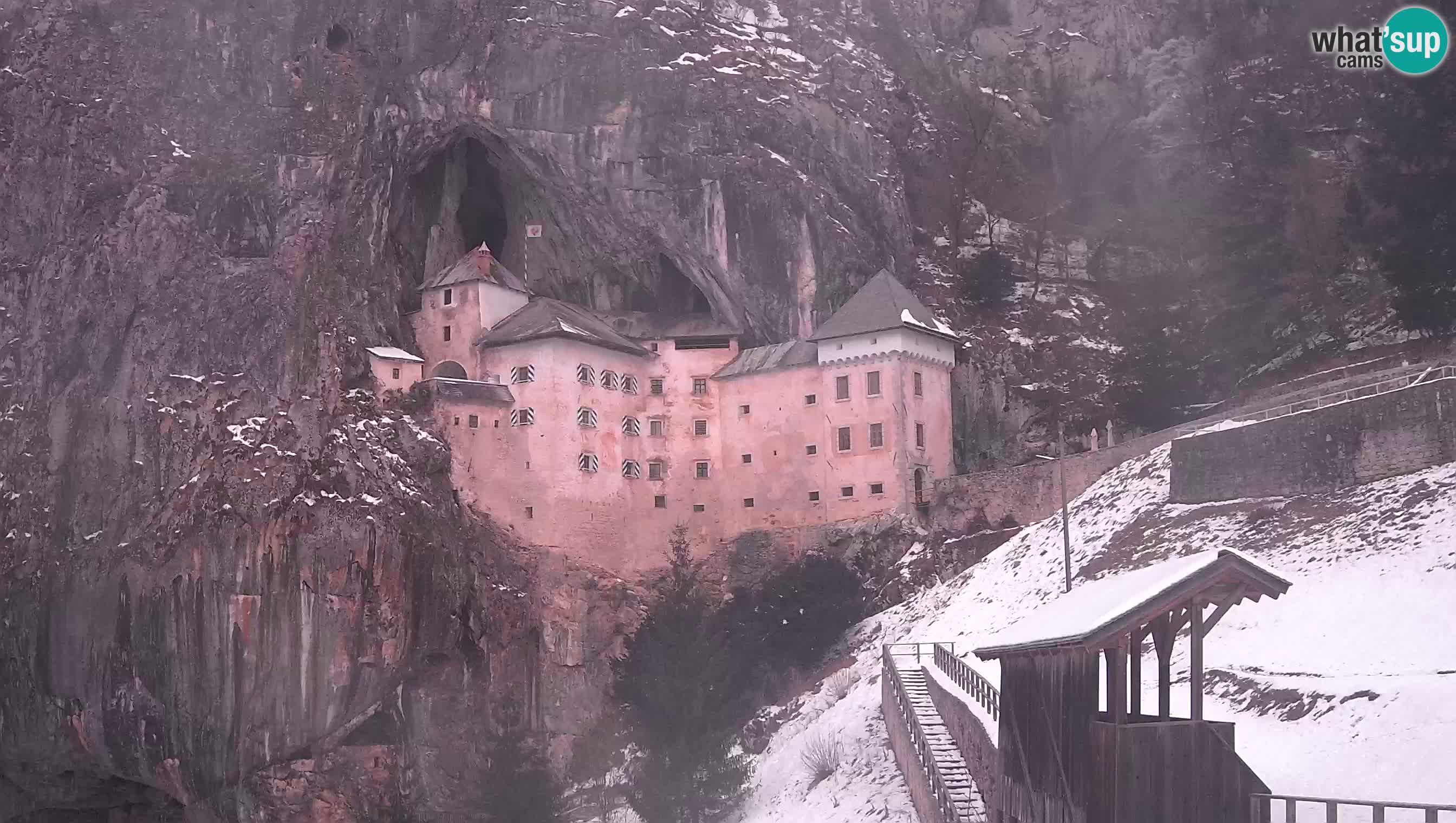 Live Webcam Predjamski grad – Predjama Castle – Postojna – Slovenia