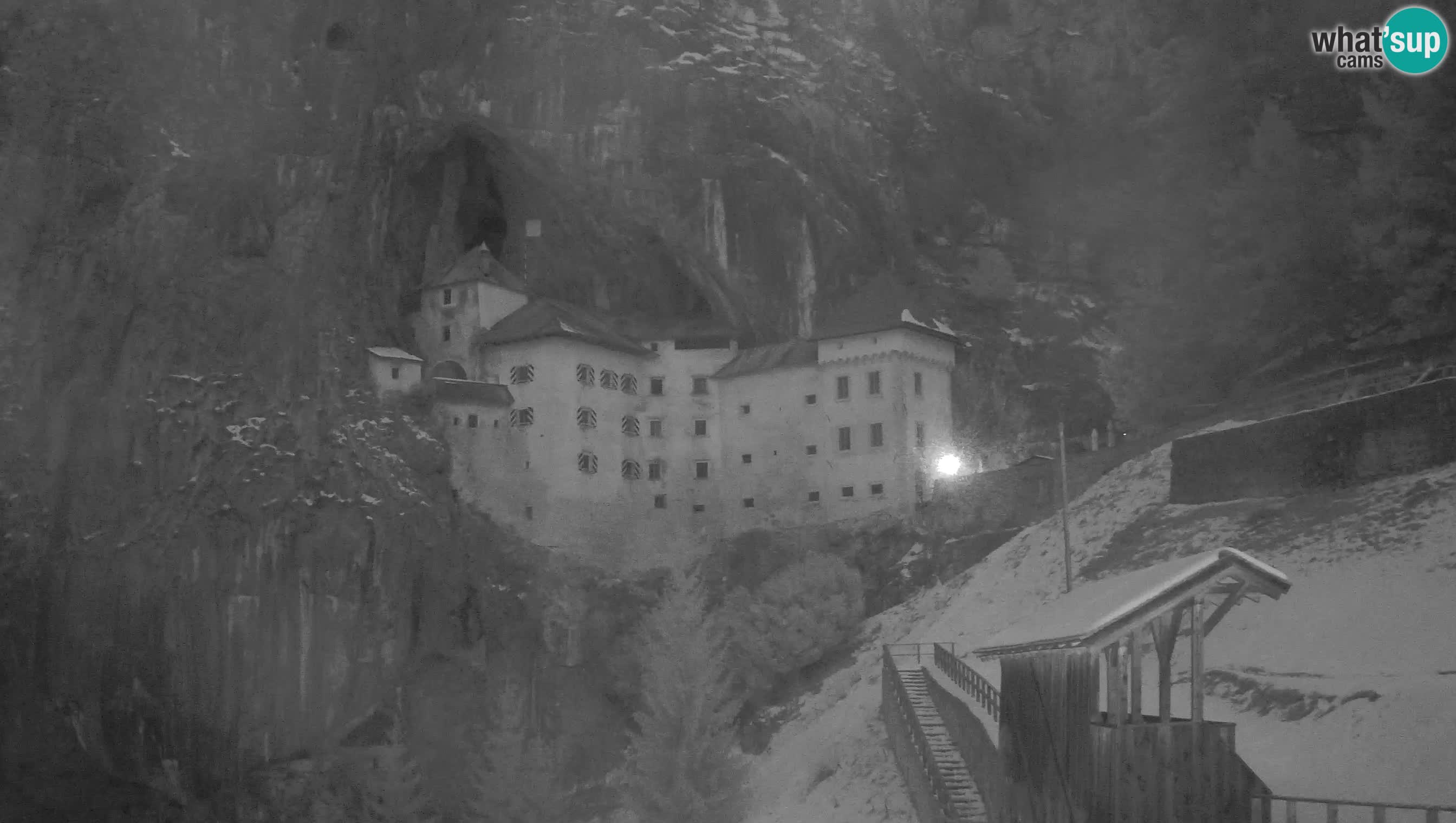 Live Webcam Castello di Predjama – Postumia – Slovenia