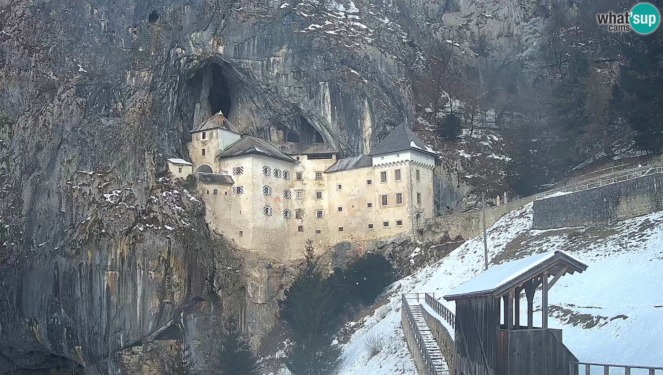 Live Webcam Predjamski grad – Predjama Castle – Postojna – Slovenia
