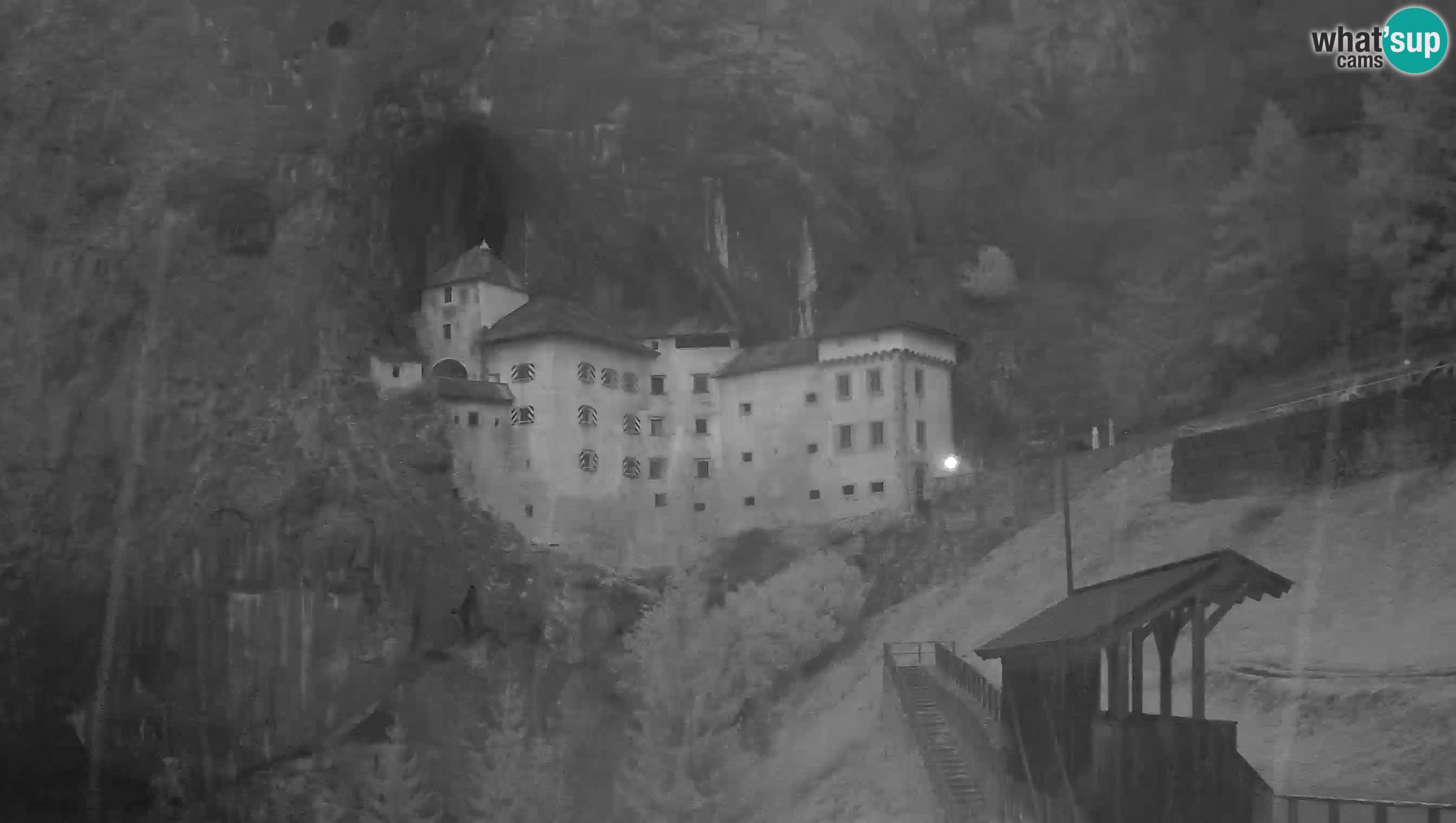 Live Webcam Höhlenburg Predjama – Postojna – Slowenien