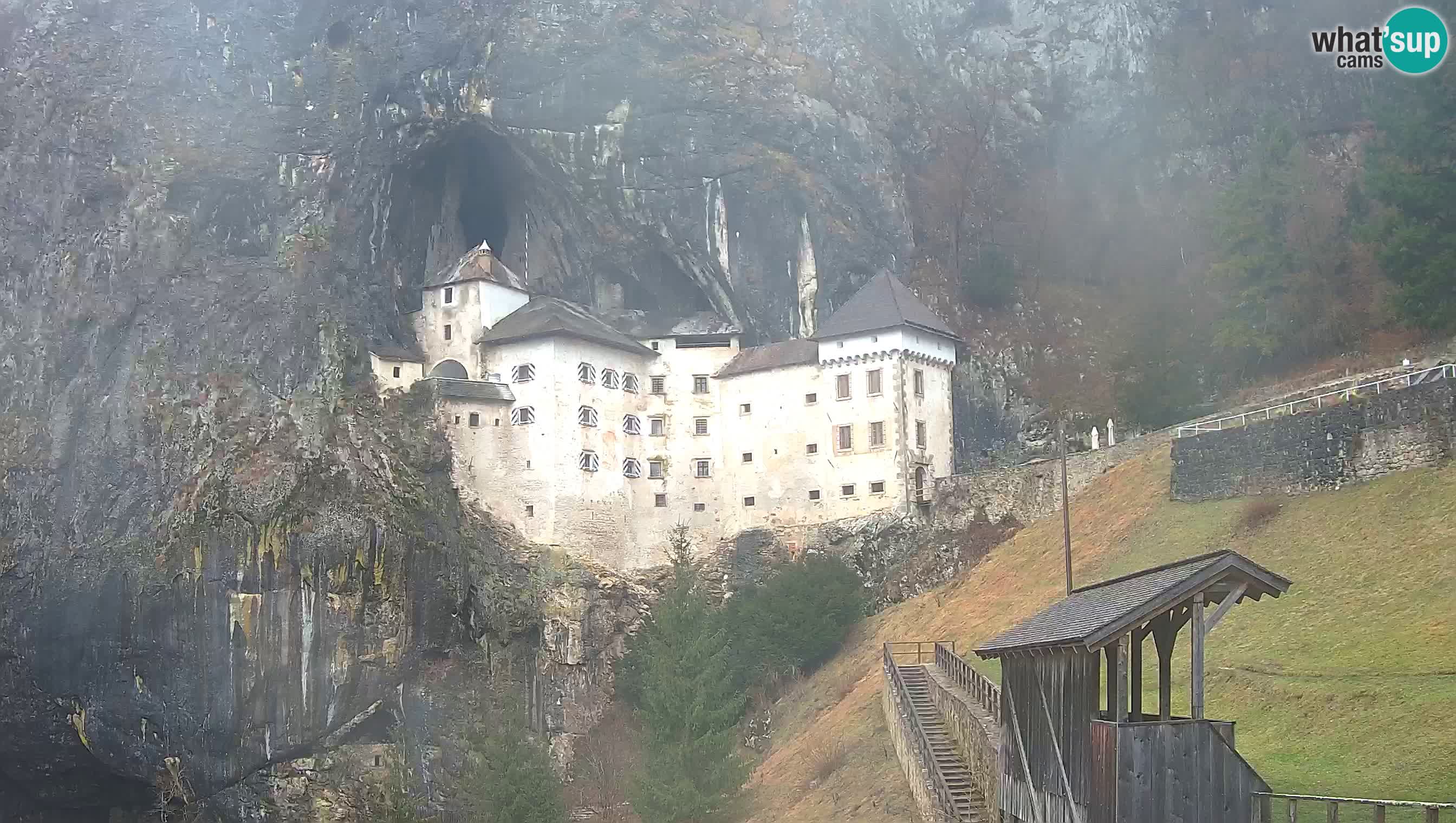 Live Webcam Höhlenburg Predjama – Postojna – Slowenien