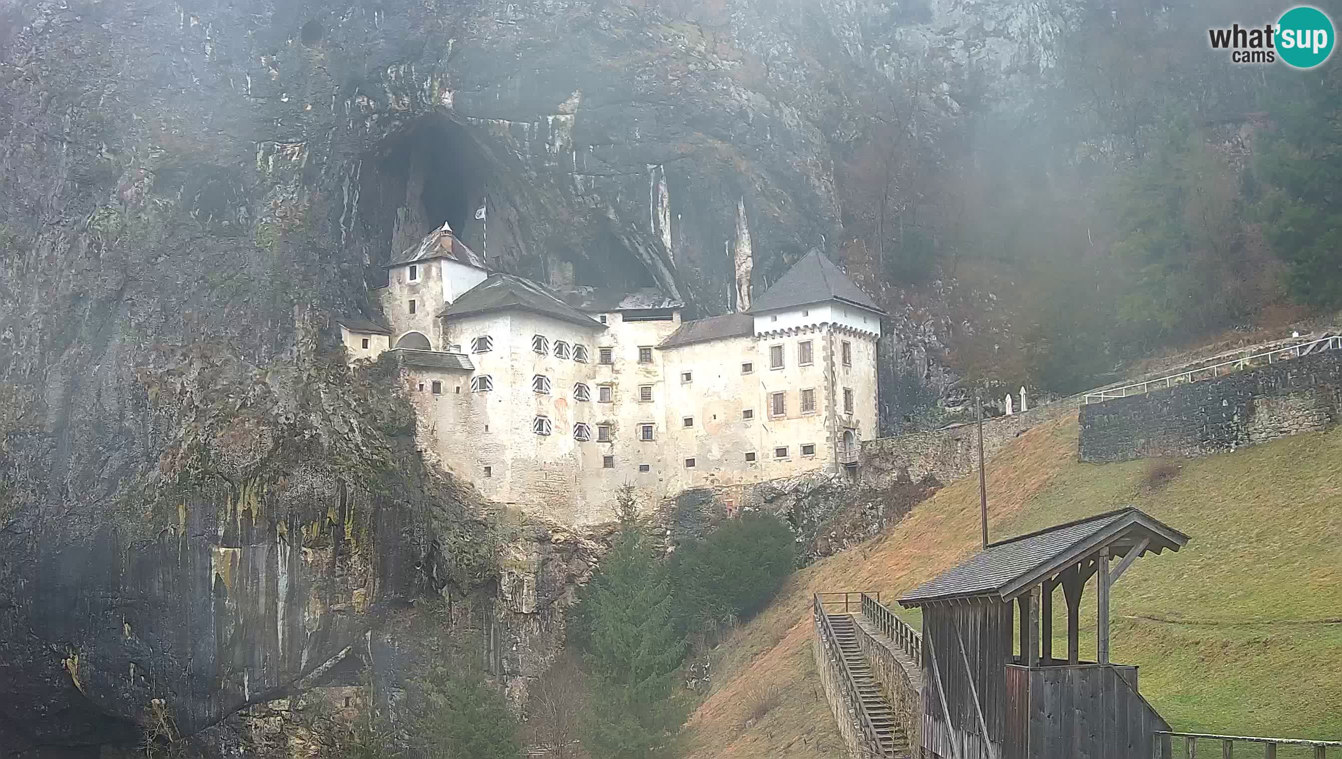 Live Webcam Predjamski grad – Predjama Castle – Postojna – Slovenia