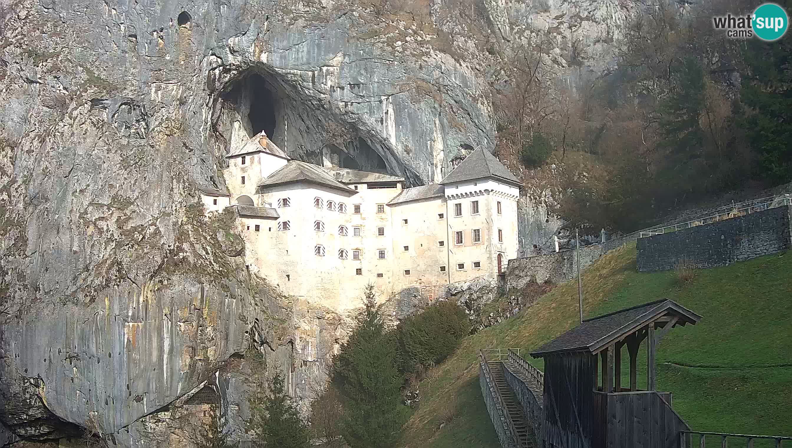 Live Webcam Predjamski grad – Predjama Castle – Postojna – Slovenia