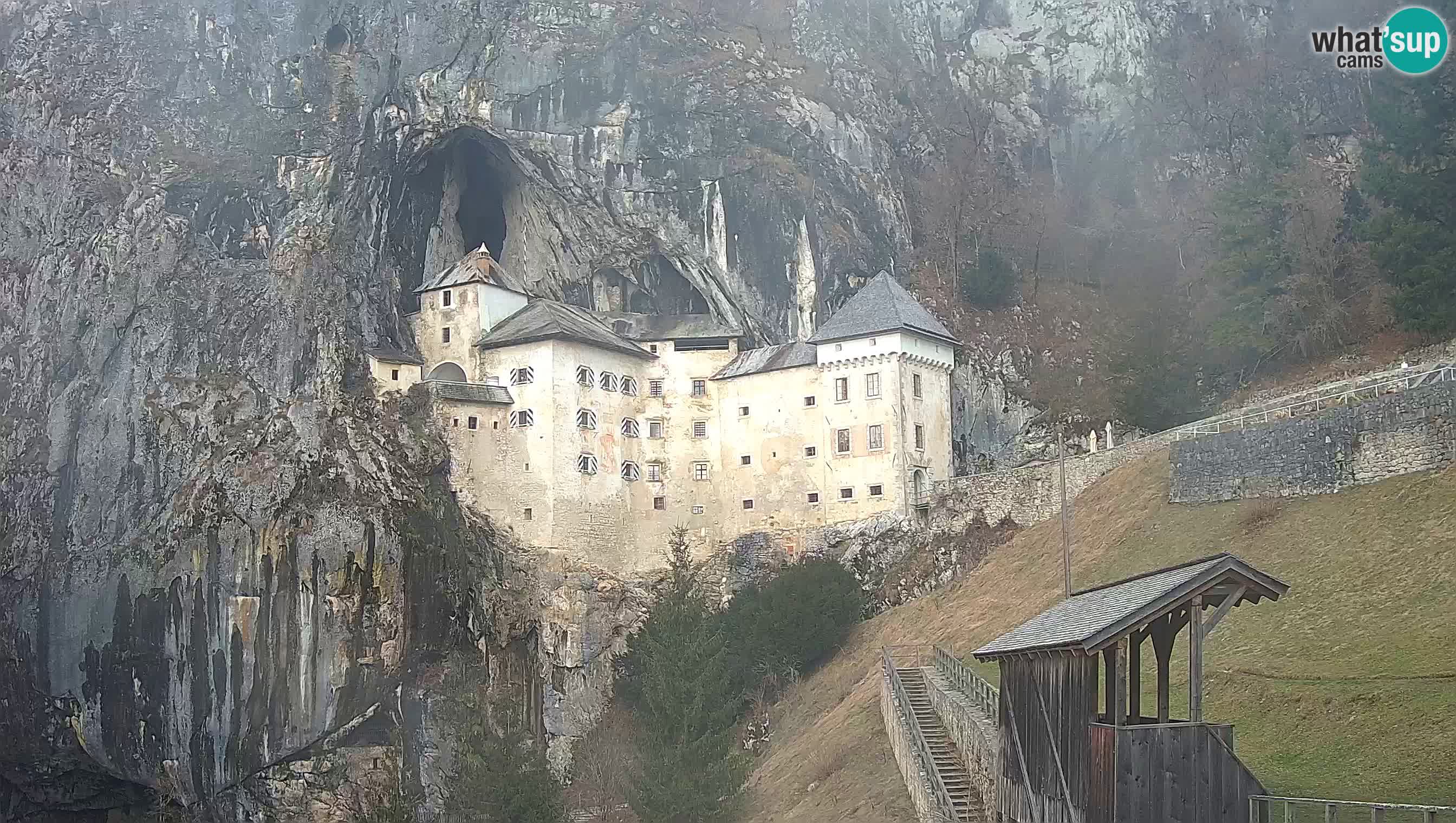 Live Webcam Castello di Predjama – Postumia – Slovenia
