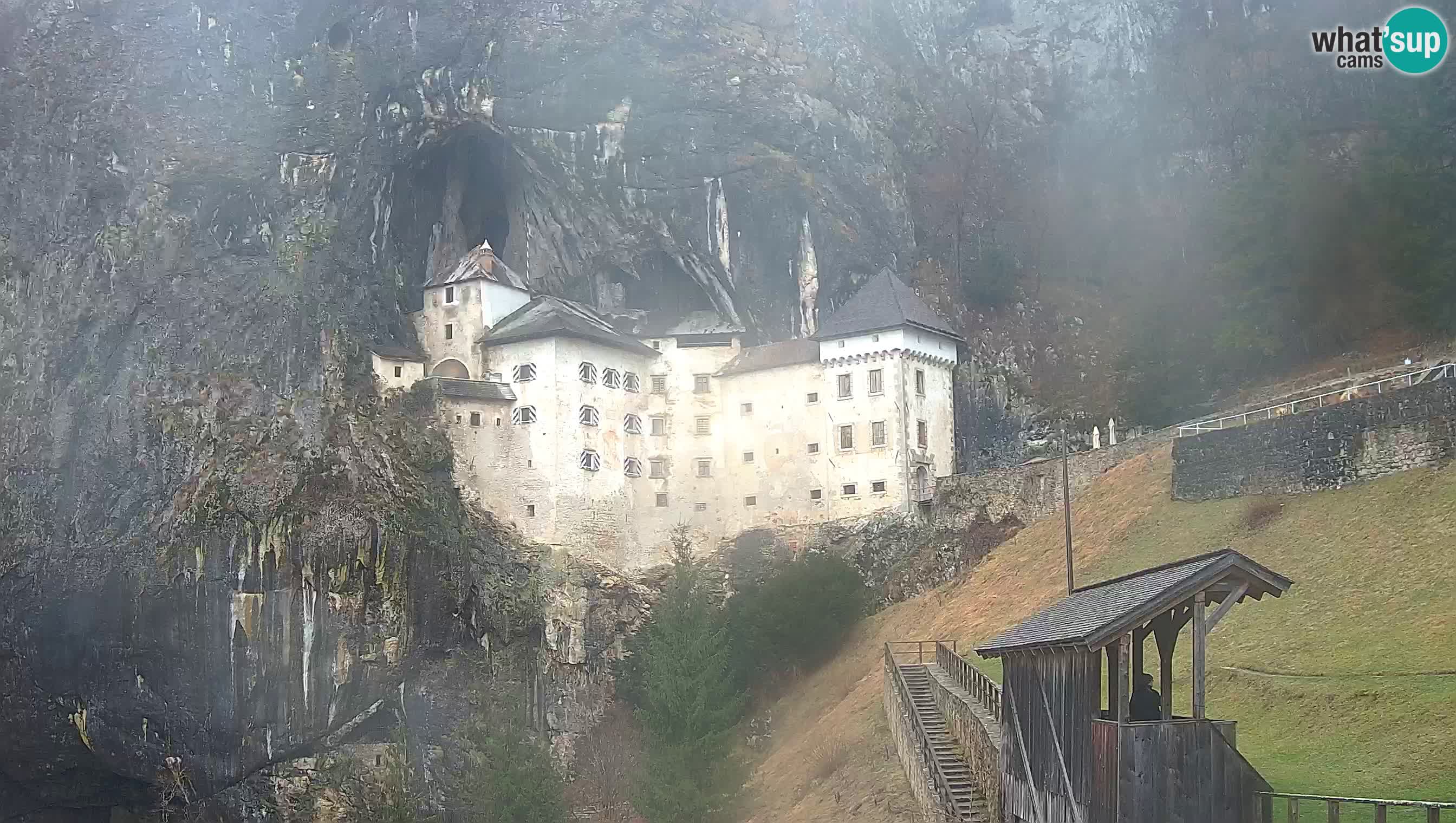 Live Webcam Predjamski grad – Predjama Castle – Postojna – Slovenia