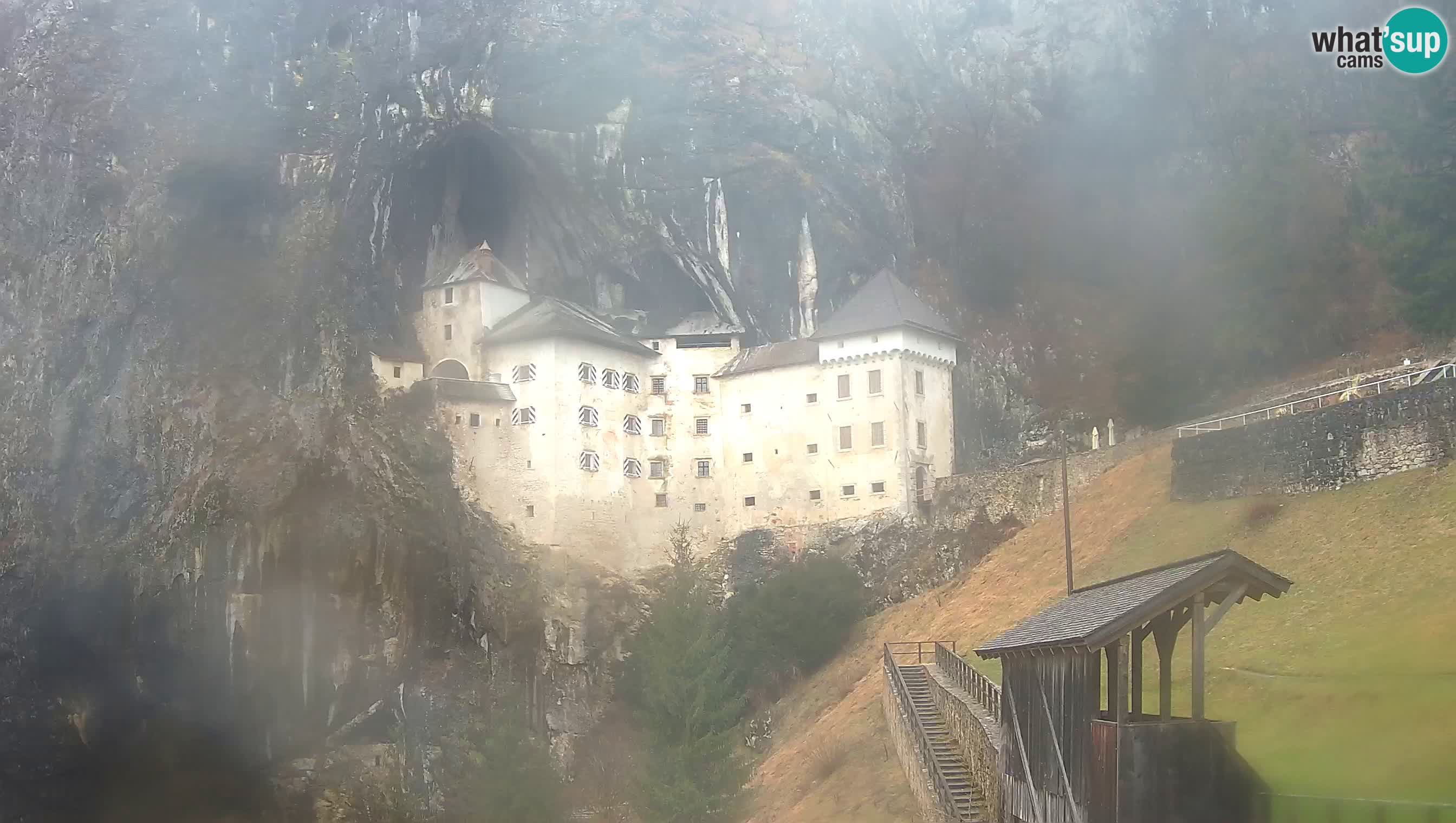 Live Webcam Castello di Predjama – Postumia – Slovenia