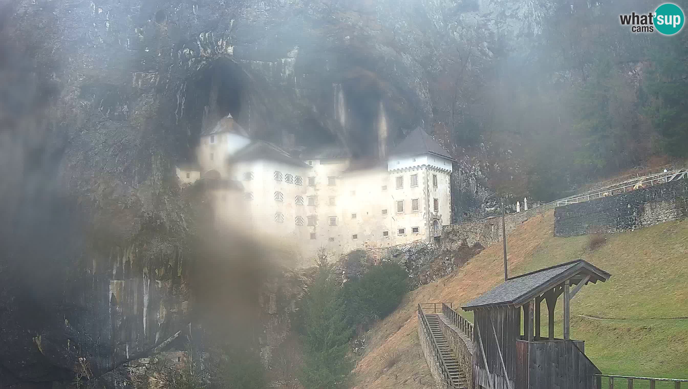 Live Webcam Höhlenburg Predjama – Postojna – Slowenien