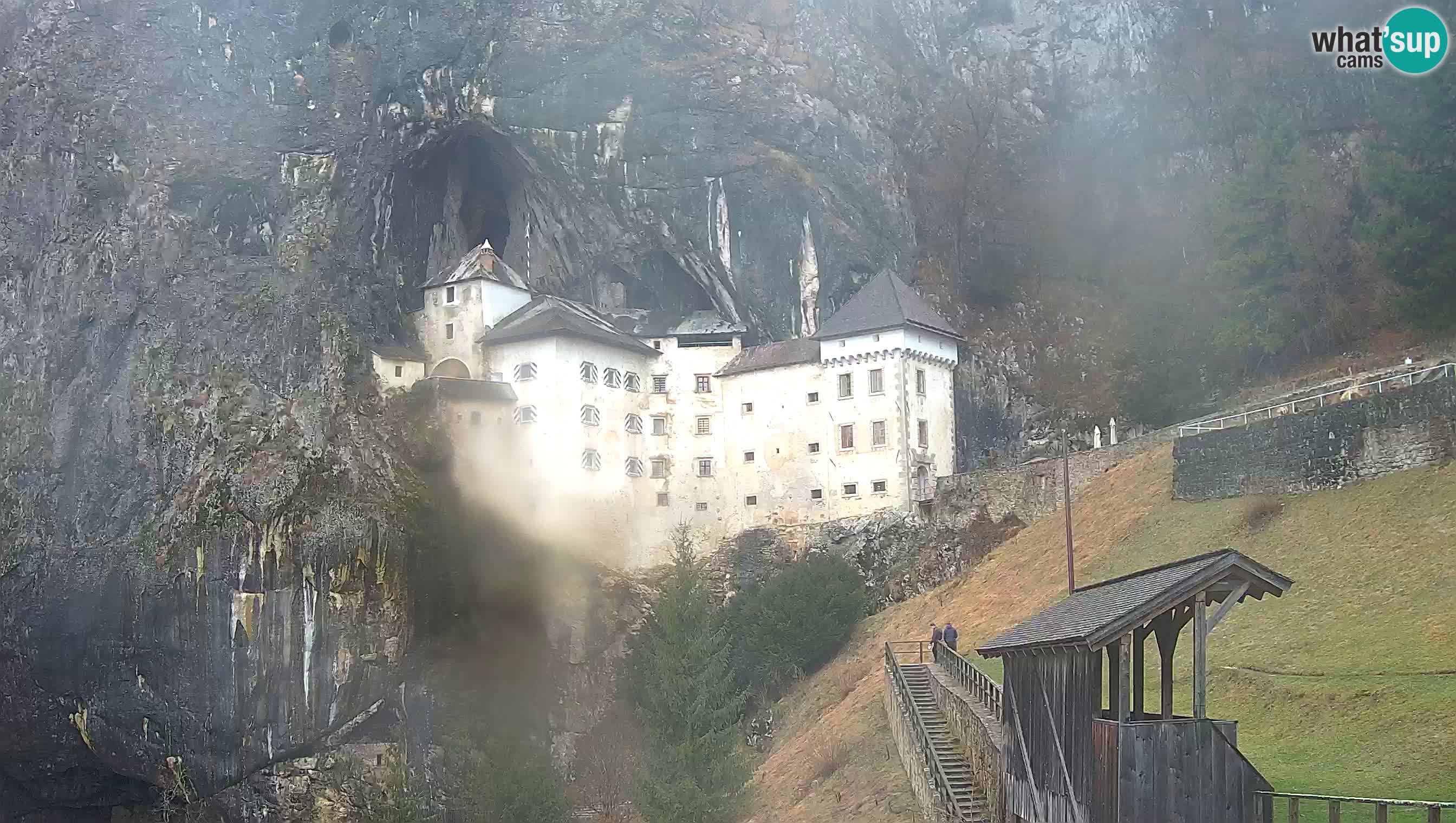 Live Webcam Grad Predjama – Château de Predjama – Postojna – Slovénie