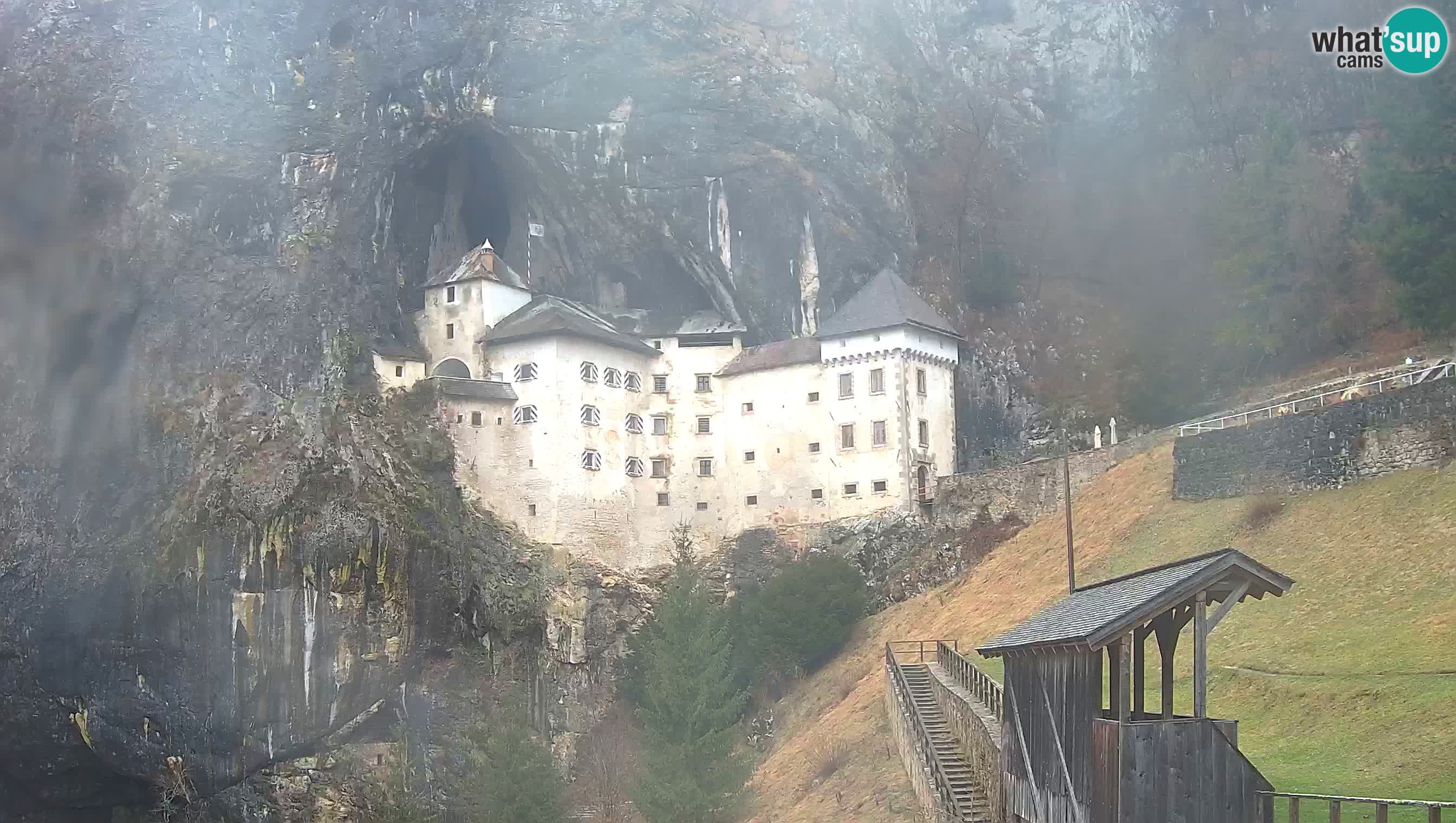 Live Webcam Castello di Predjama – Postumia – Slovenia