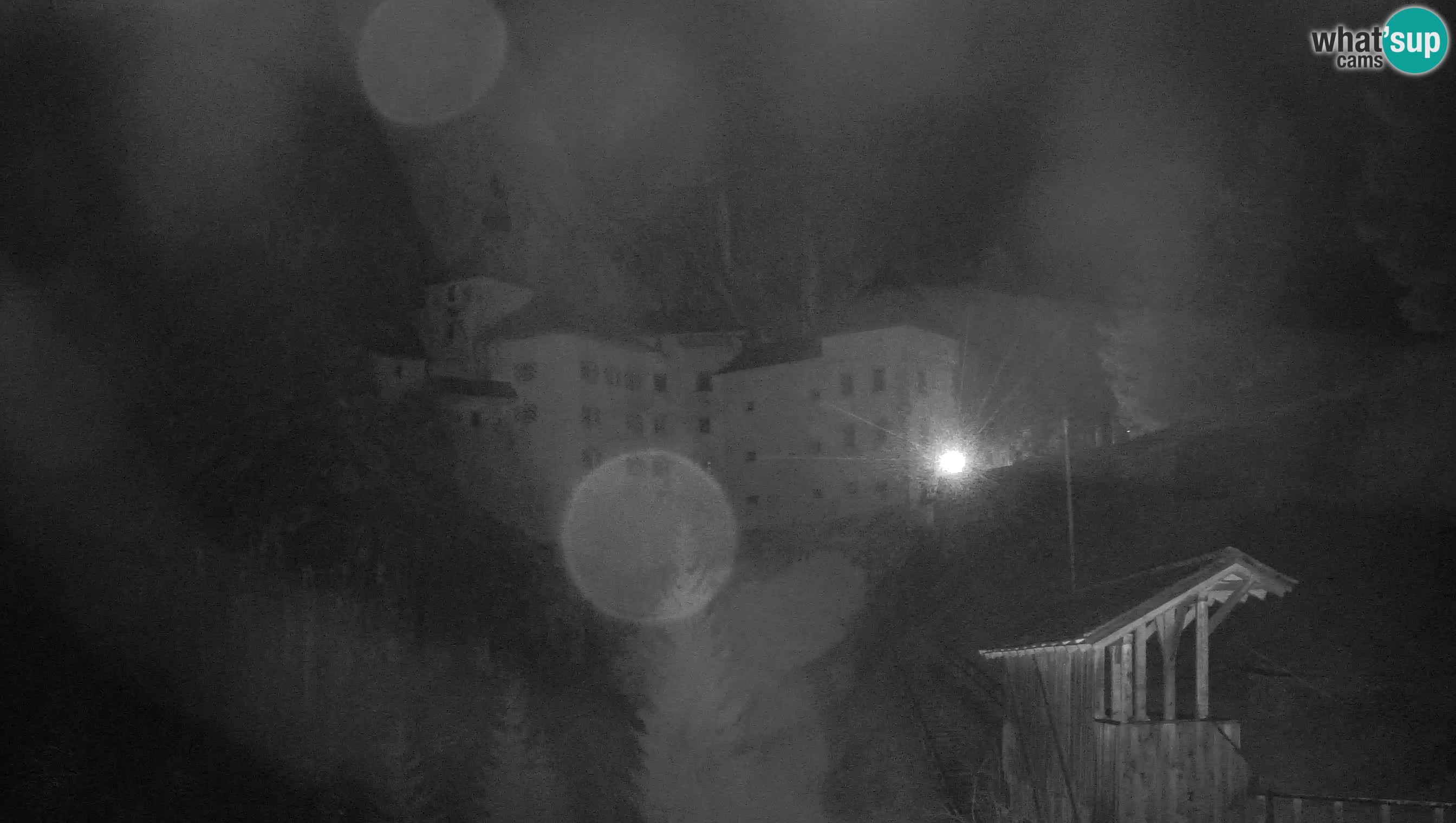 Live Webcam Grad Predjama – Château de Predjama – Postojna – Slovénie