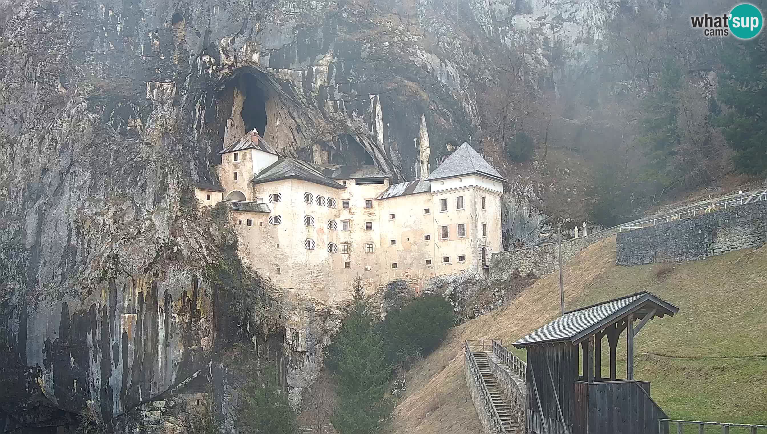 Live Webcam Castello di Predjama – Postumia – Slovenia