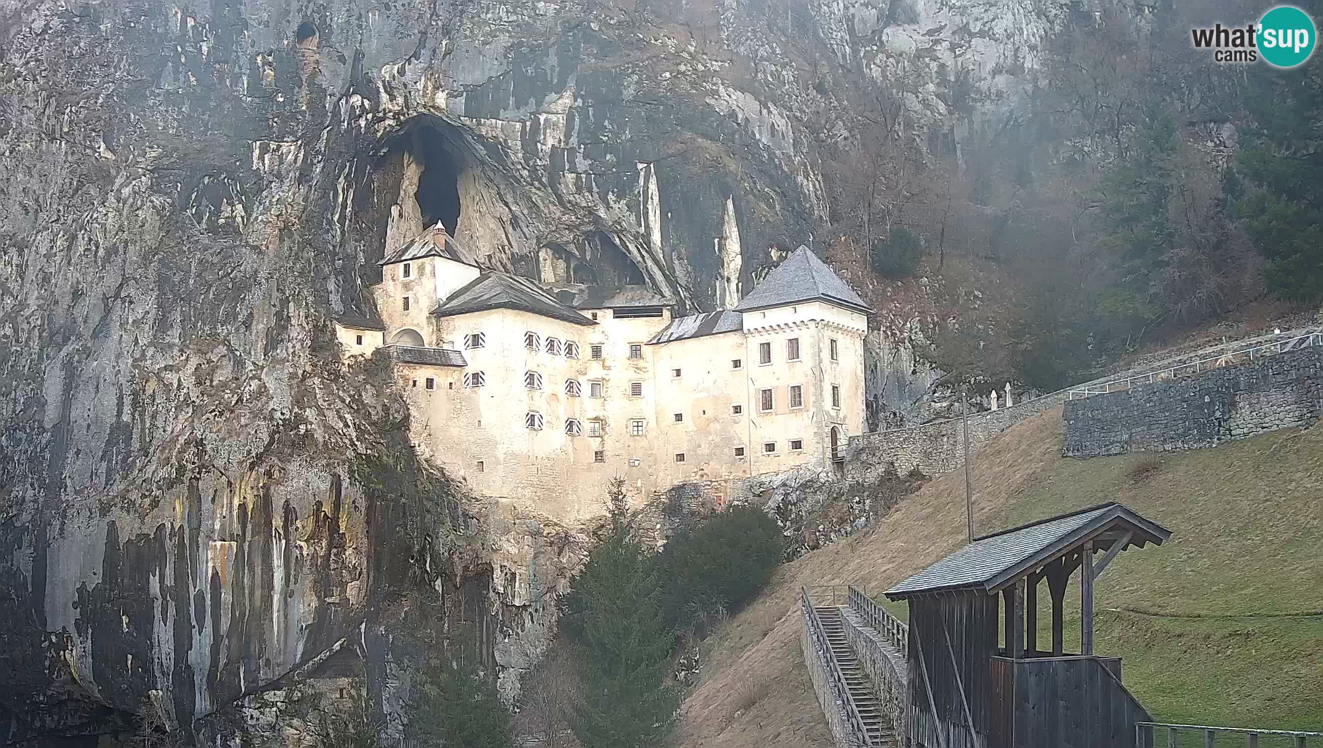 Live Webcam Castello di Predjama – Postumia – Slovenia