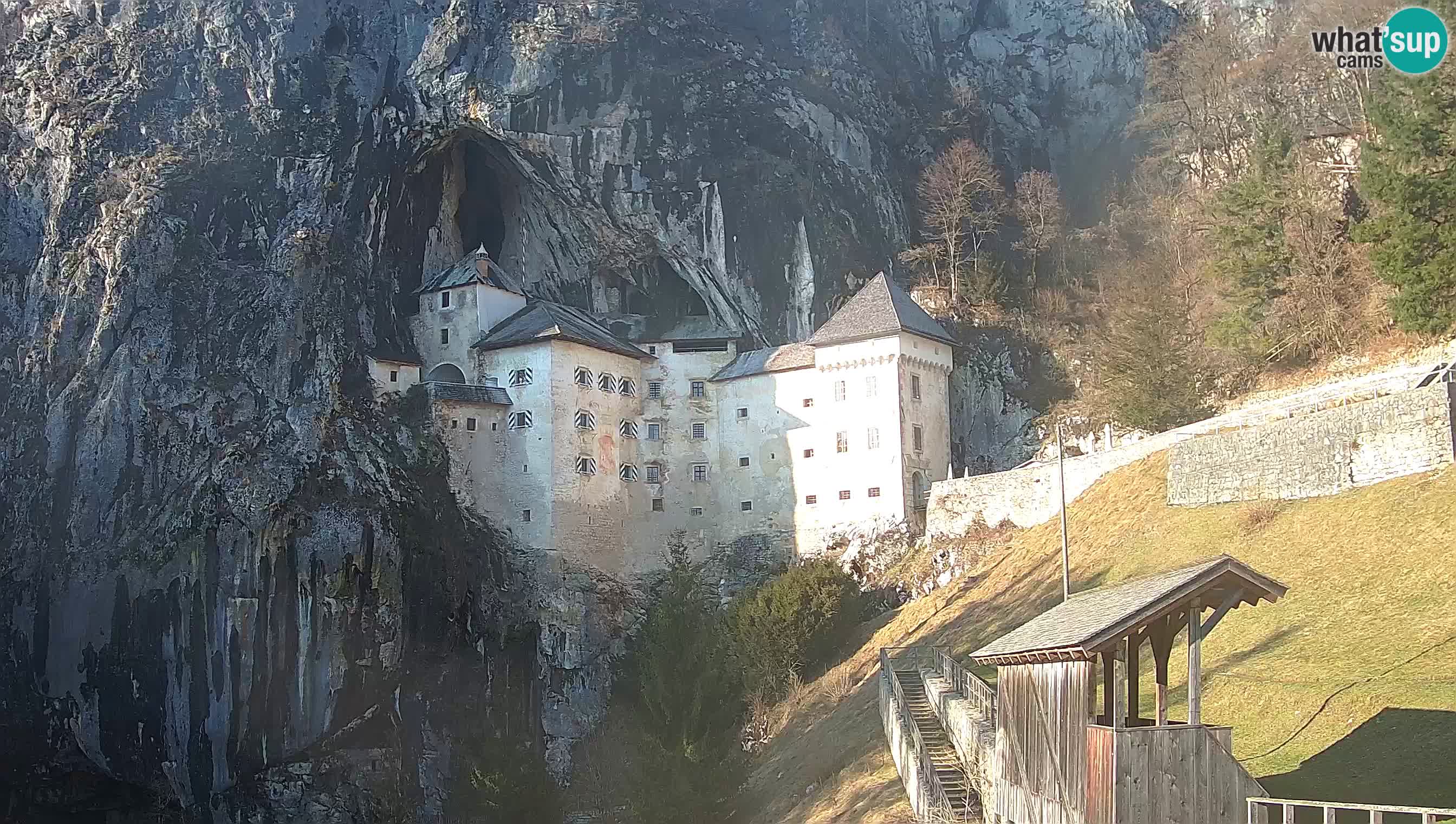 Camera en vivo Castillo de Predjama – Postojna – Eslovenia