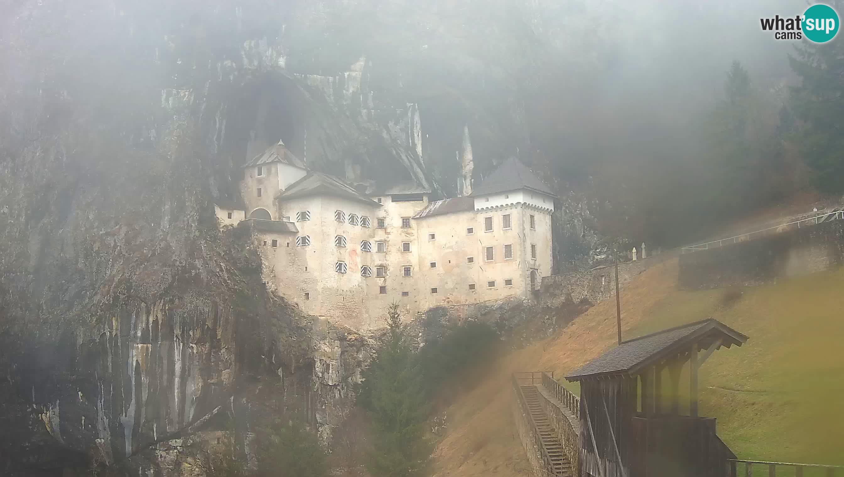 Live Webcam Predjamski grad – Predjama Castle – Postojna – Slovenia