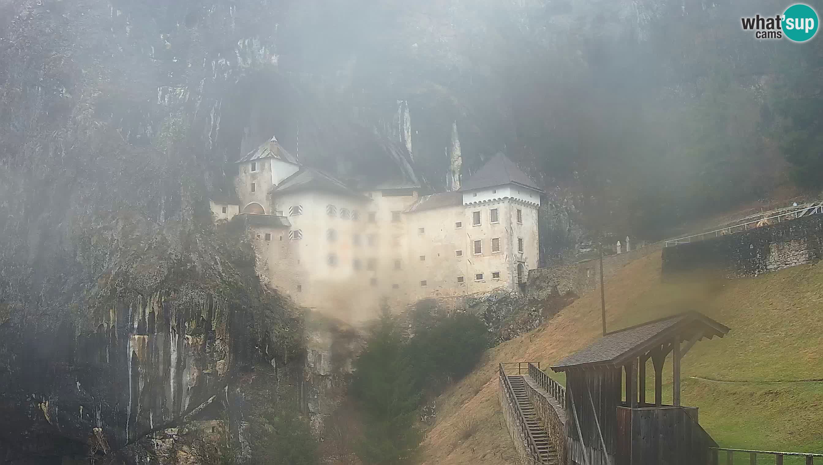 Web kamera Predjamski dvorac – Postojna – Slovenija