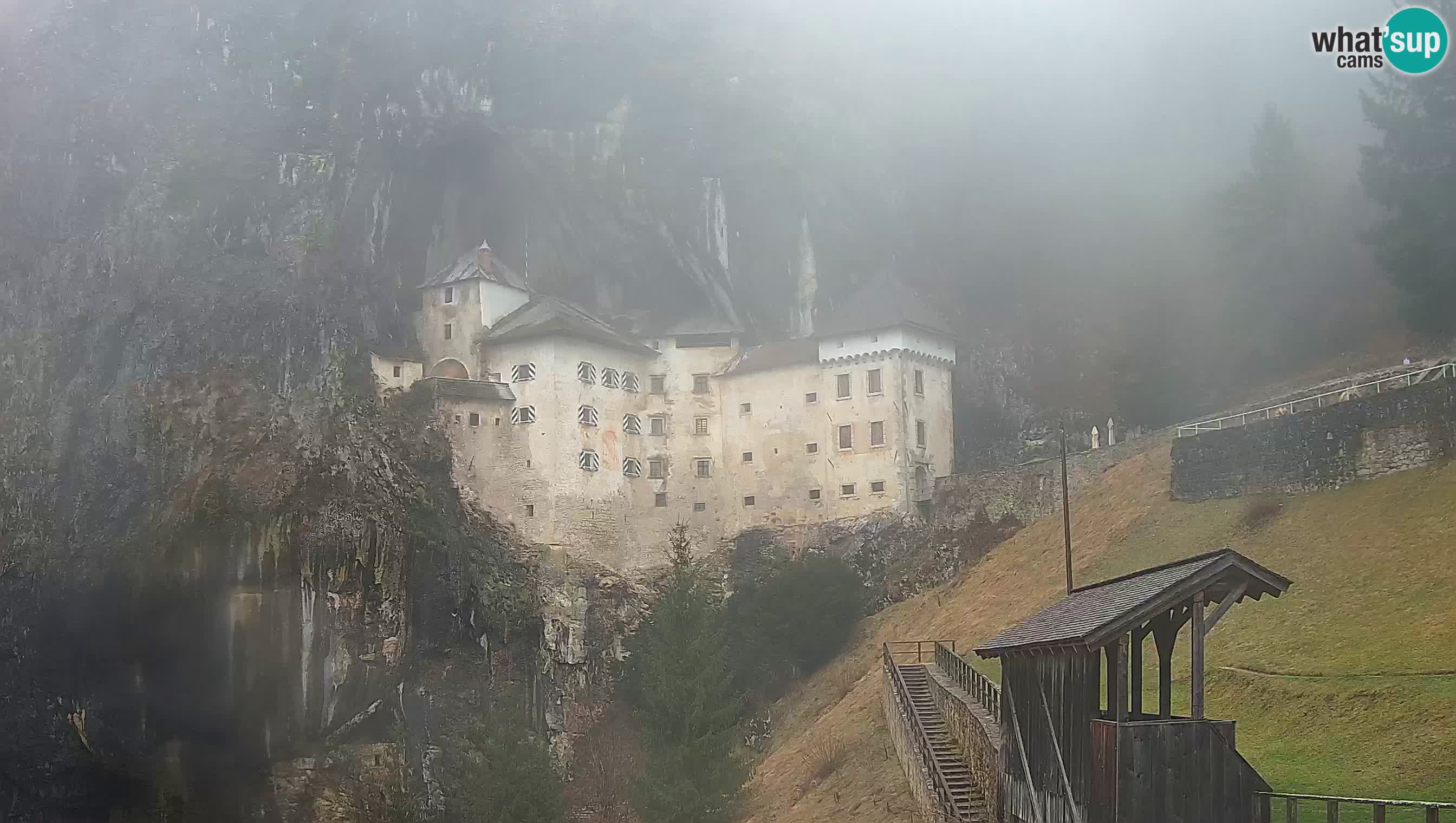 Web kamera Predjamski dvorac – Postojna – Slovenija