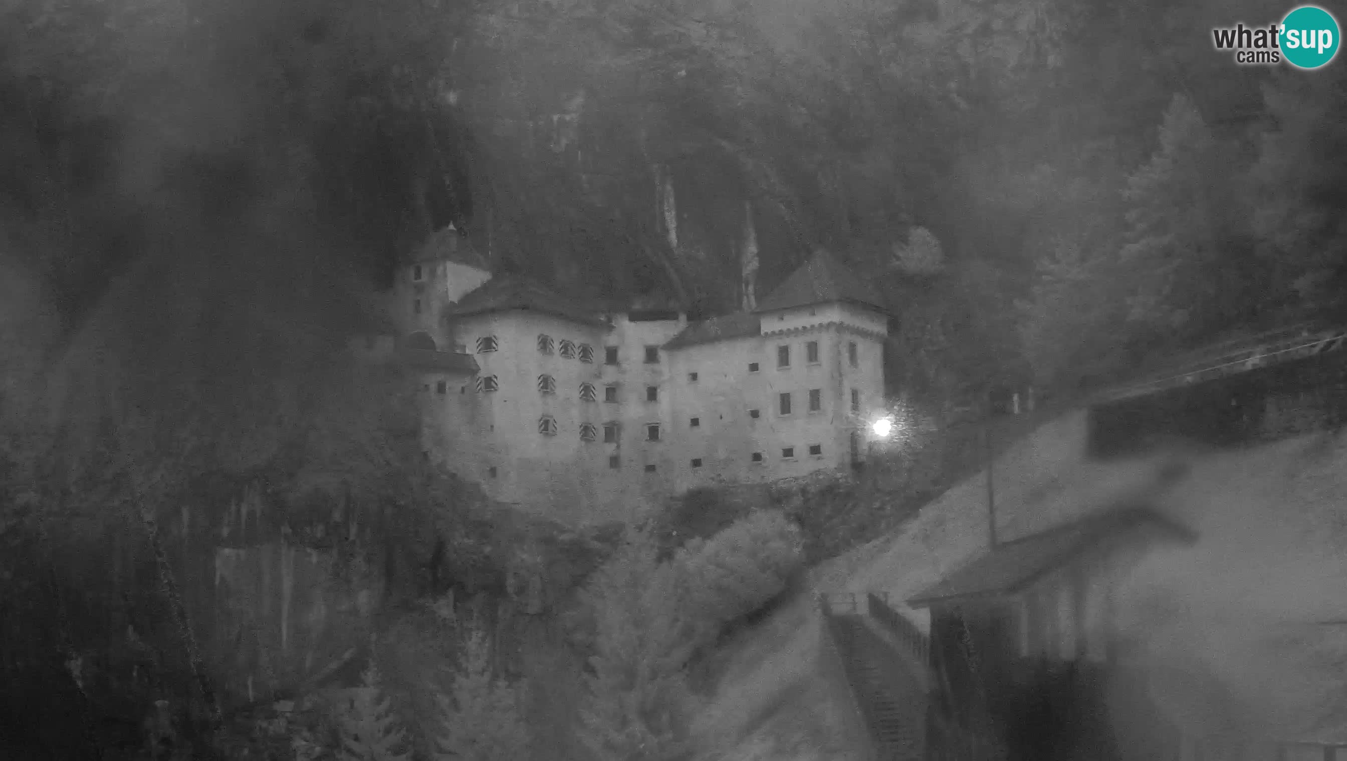 Live Webcam Höhlenburg Predjama – Postojna – Slowenien