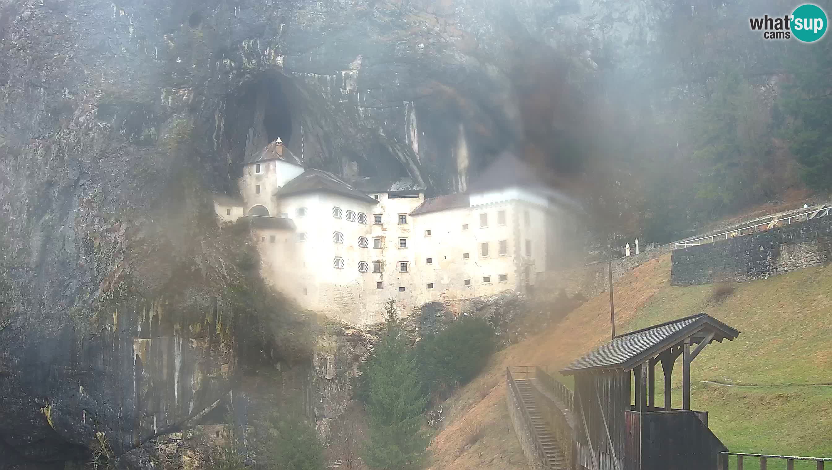 Live Webcam Predjamski grad – Predjama Castle – Postojna – Slovenia