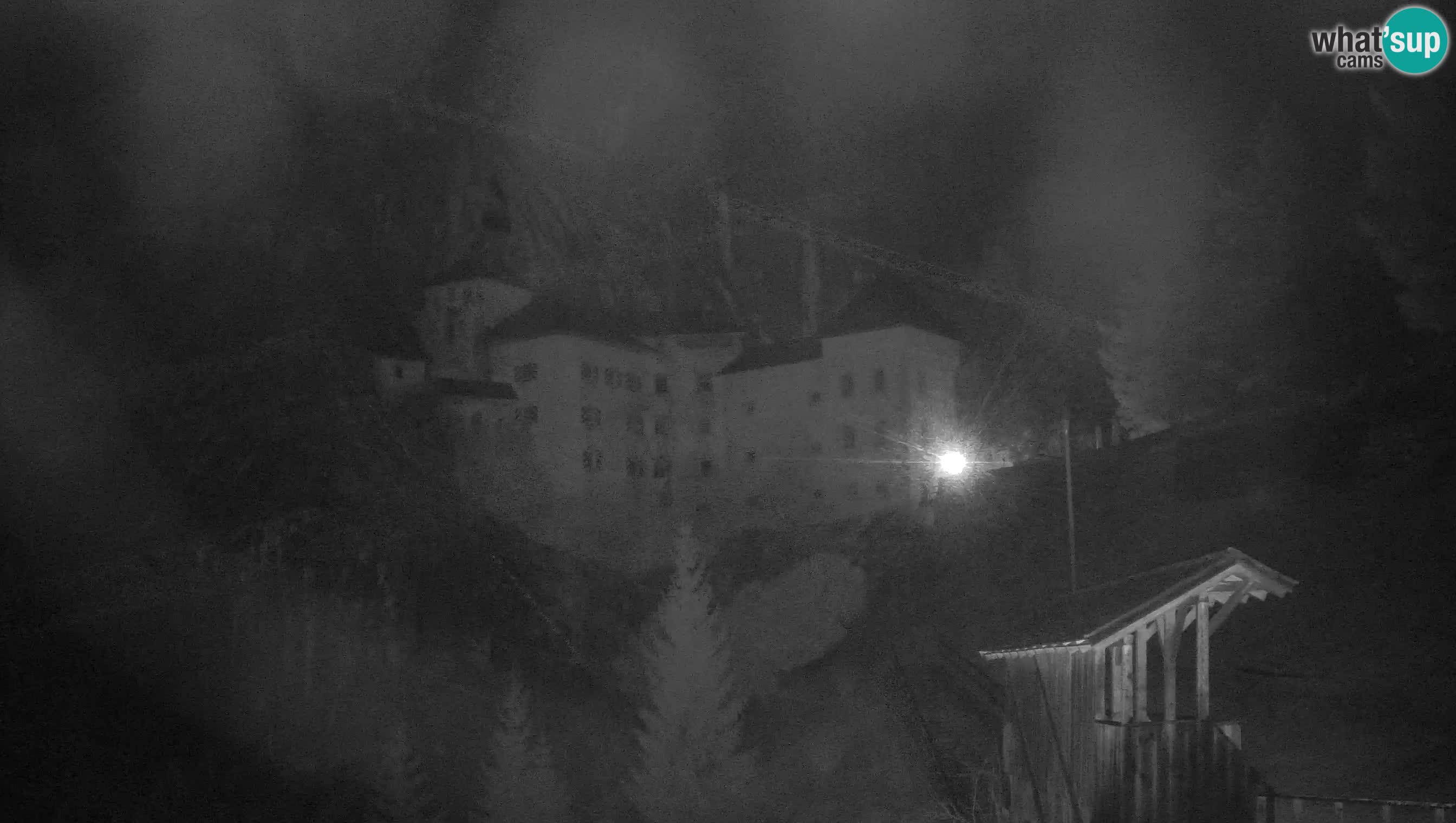 Live Webcam Höhlenburg Predjama – Postojna – Slowenien