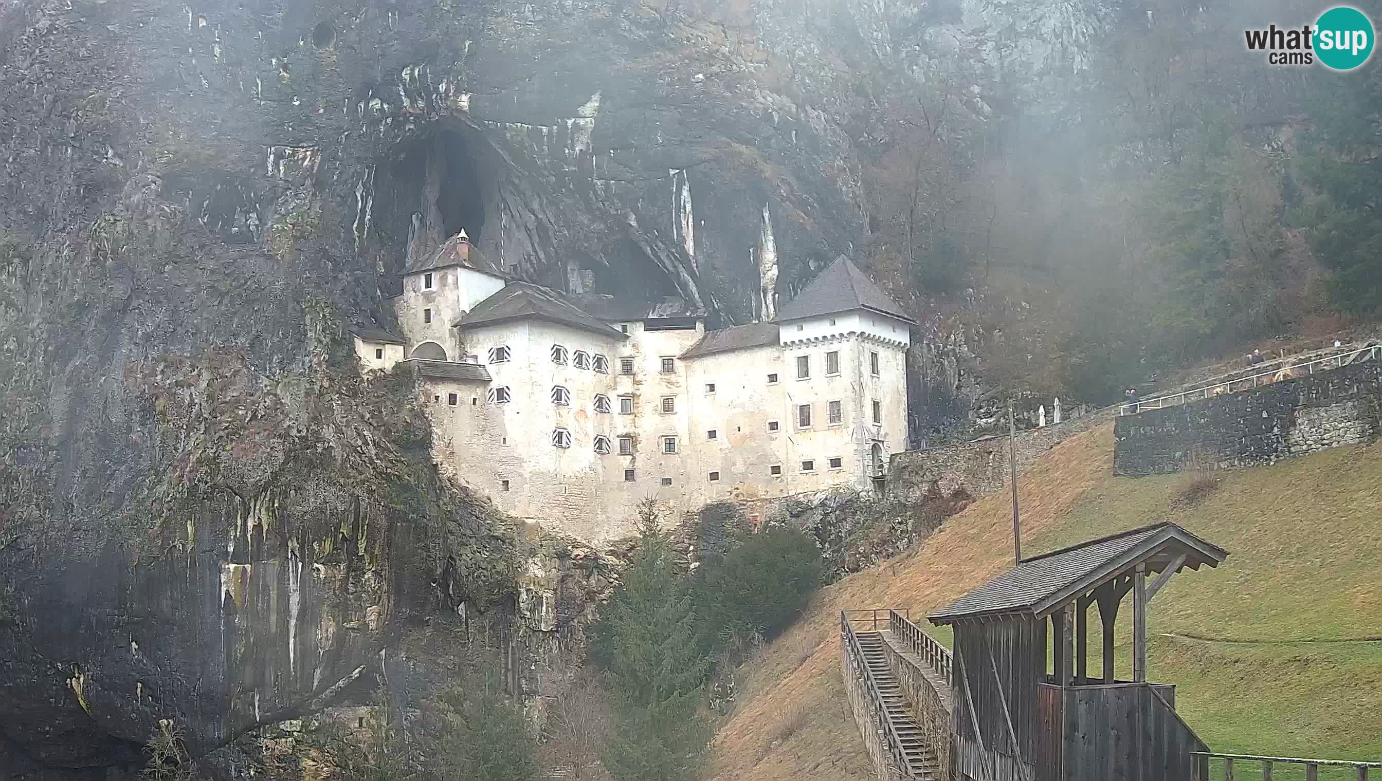 Live Webcam Castello di Predjama – Postumia – Slovenia
