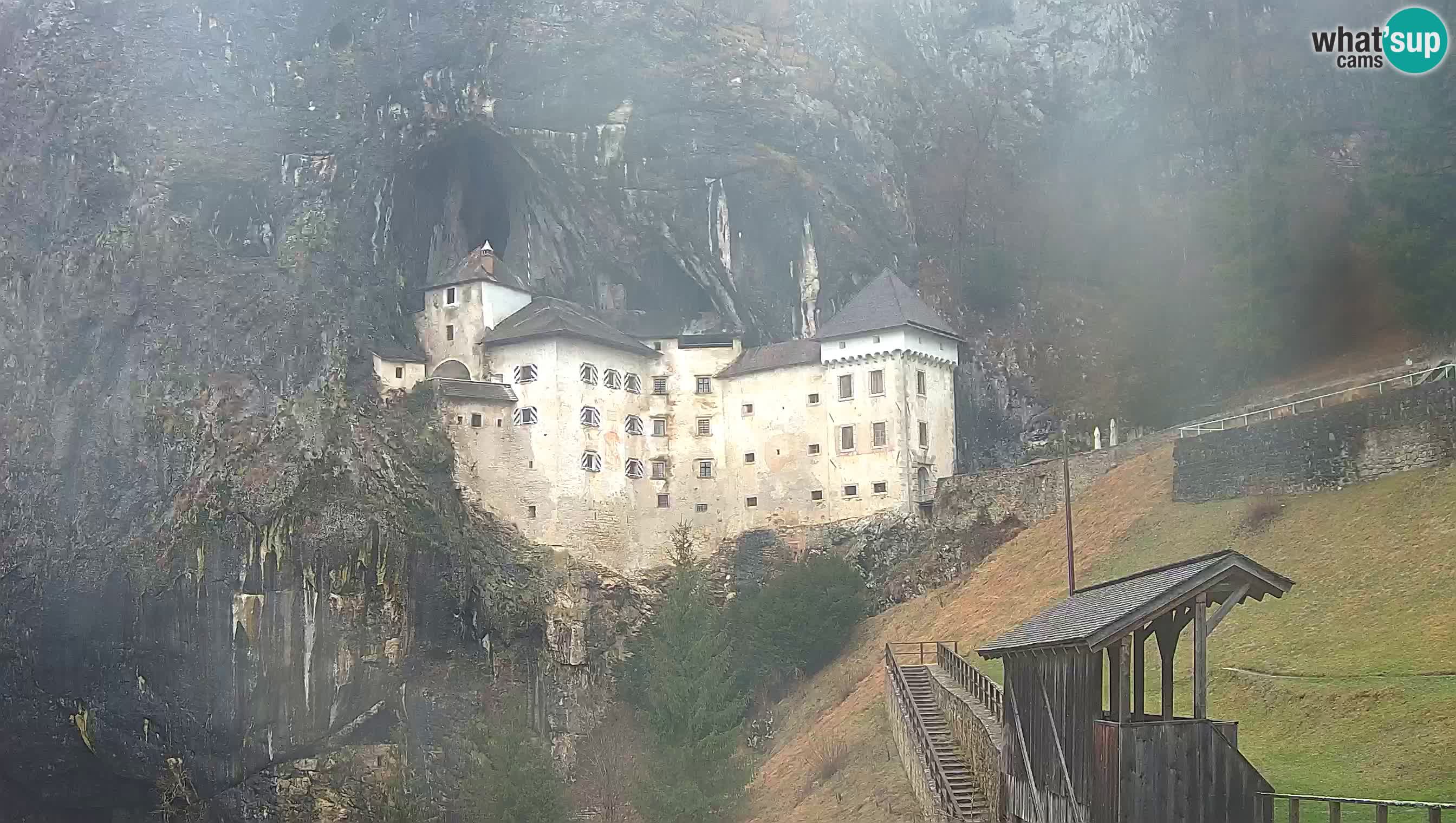 Live Webcam Castello di Predjama – Postumia – Slovenia