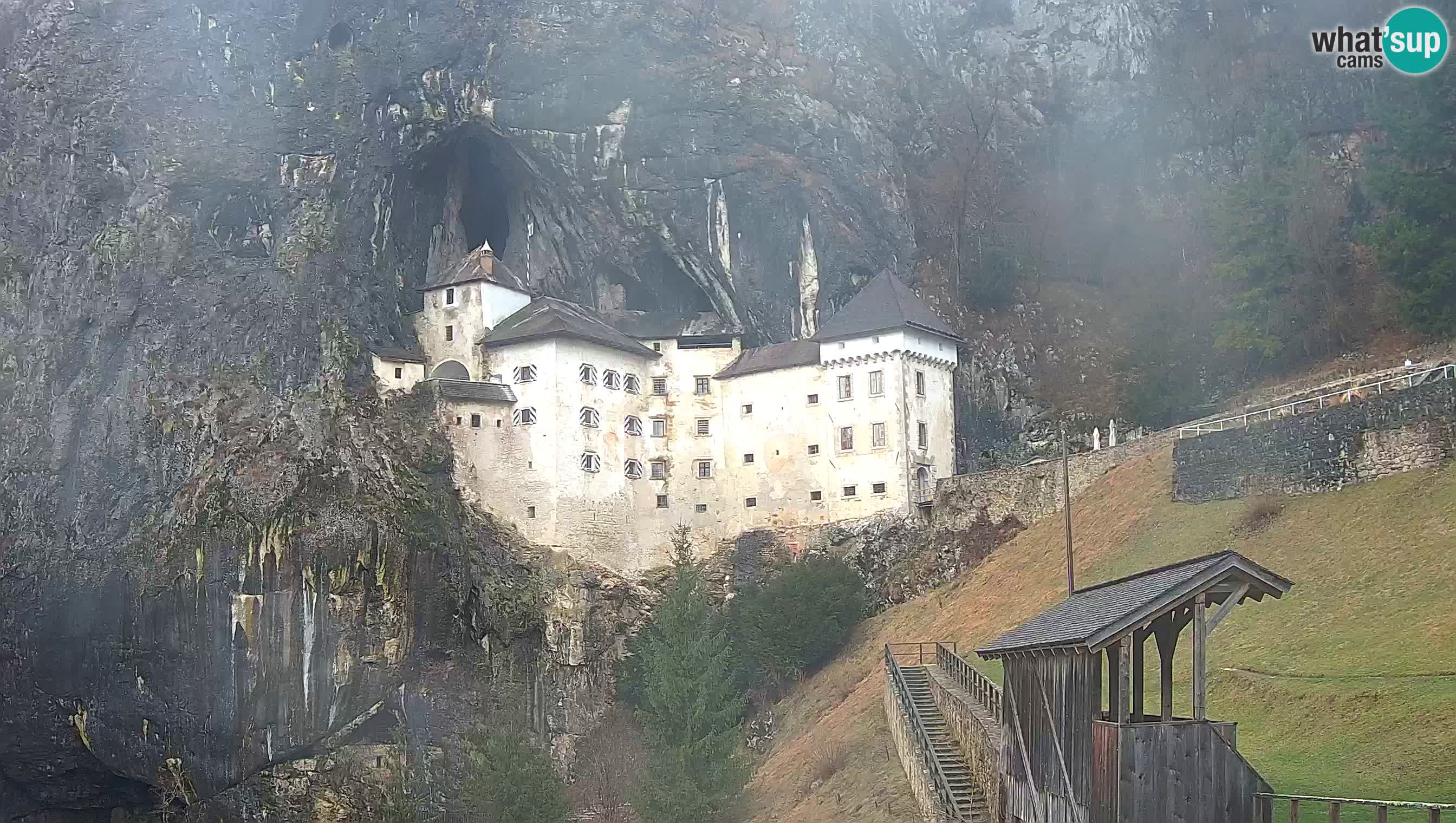 Live Webcam Predjamski grad – Predjama Castle – Postojna – Slovenia