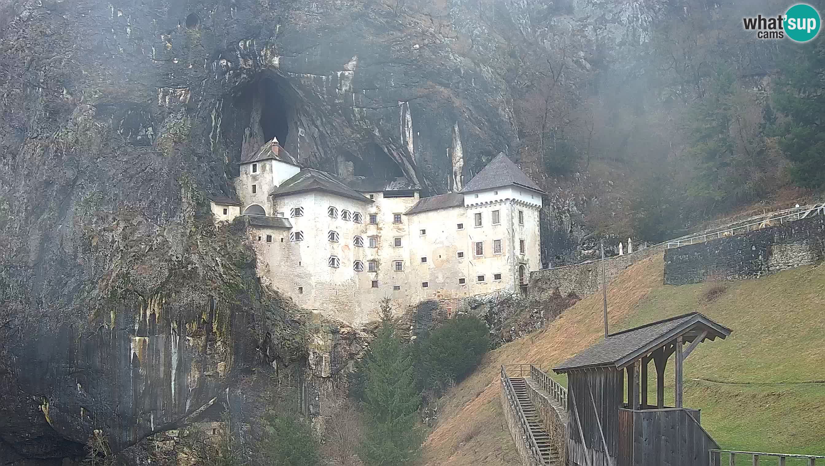 Live Webcam Castello di Predjama – Postumia – Slovenia