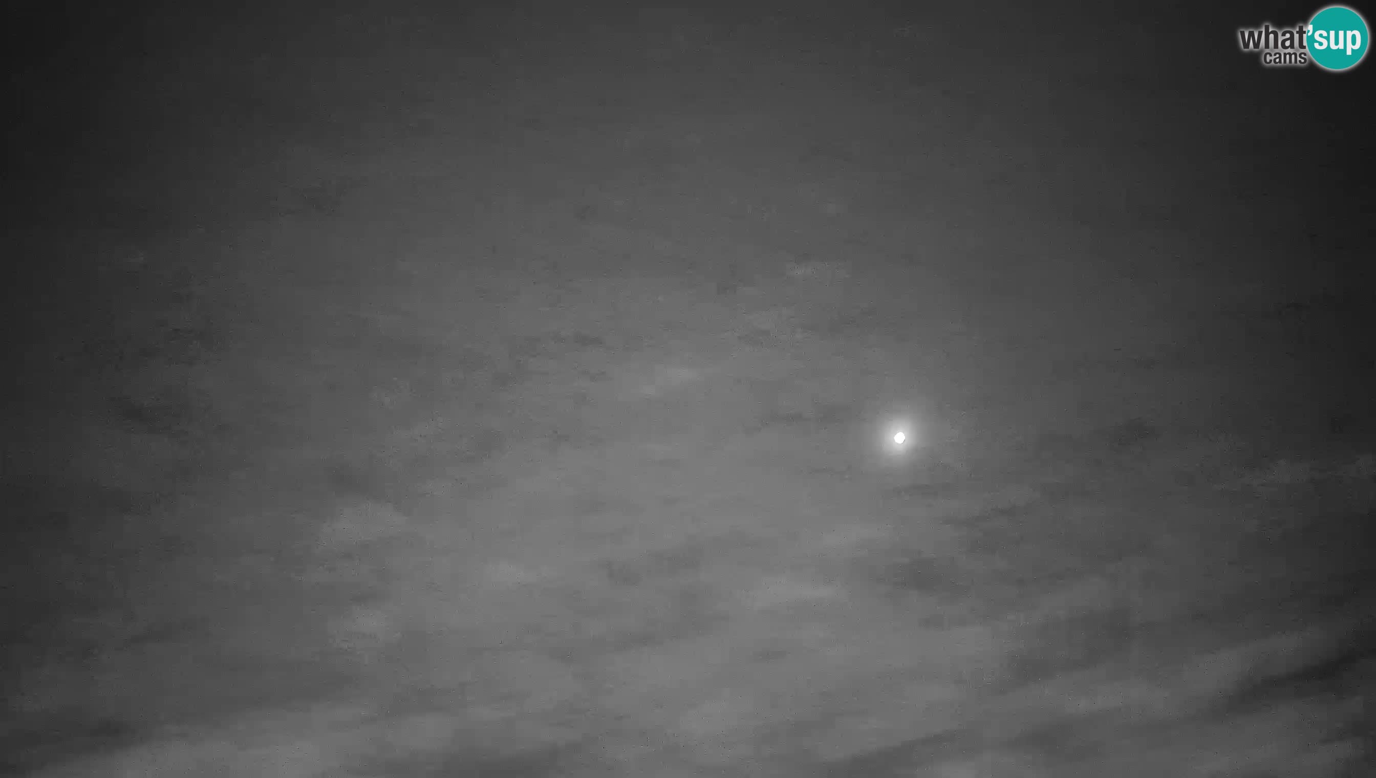 Spletna kamera Predjamski grad – Grad Predjama – Postojna