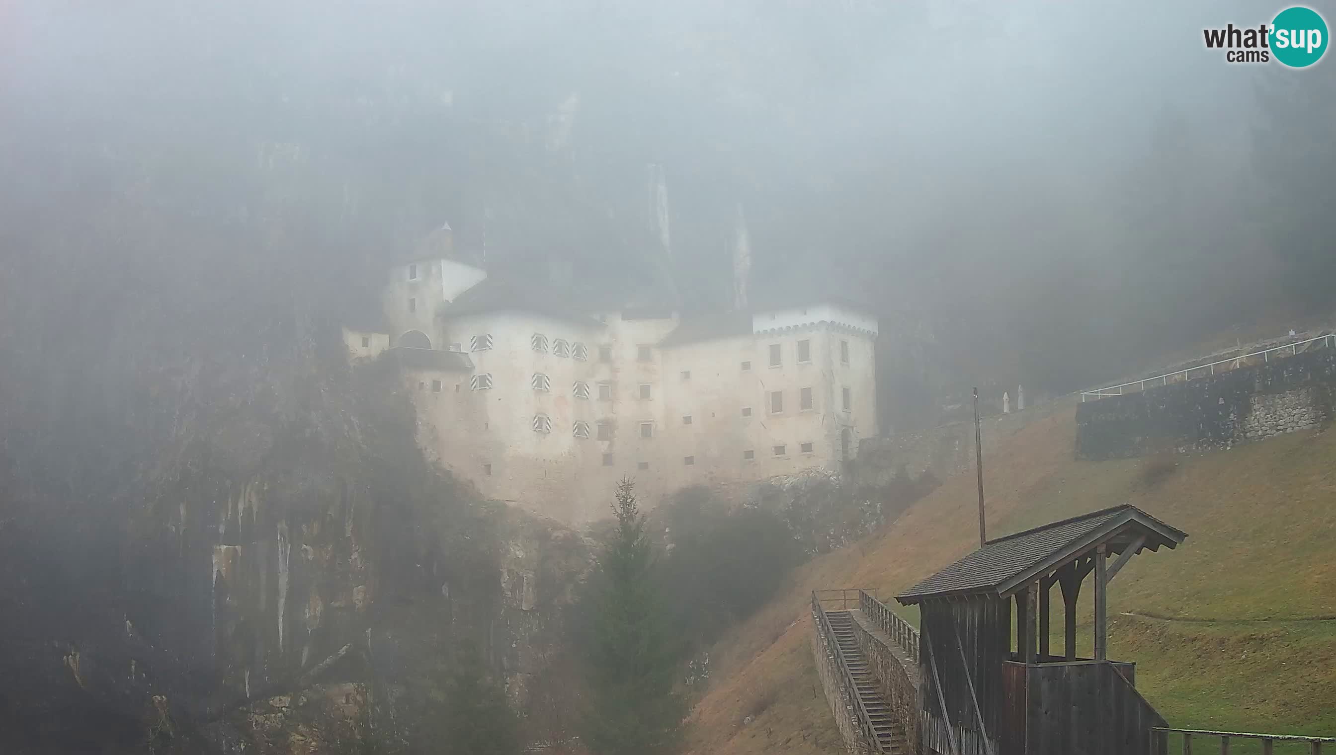Web kamera Predjamski dvorac – Postojna – Slovenija