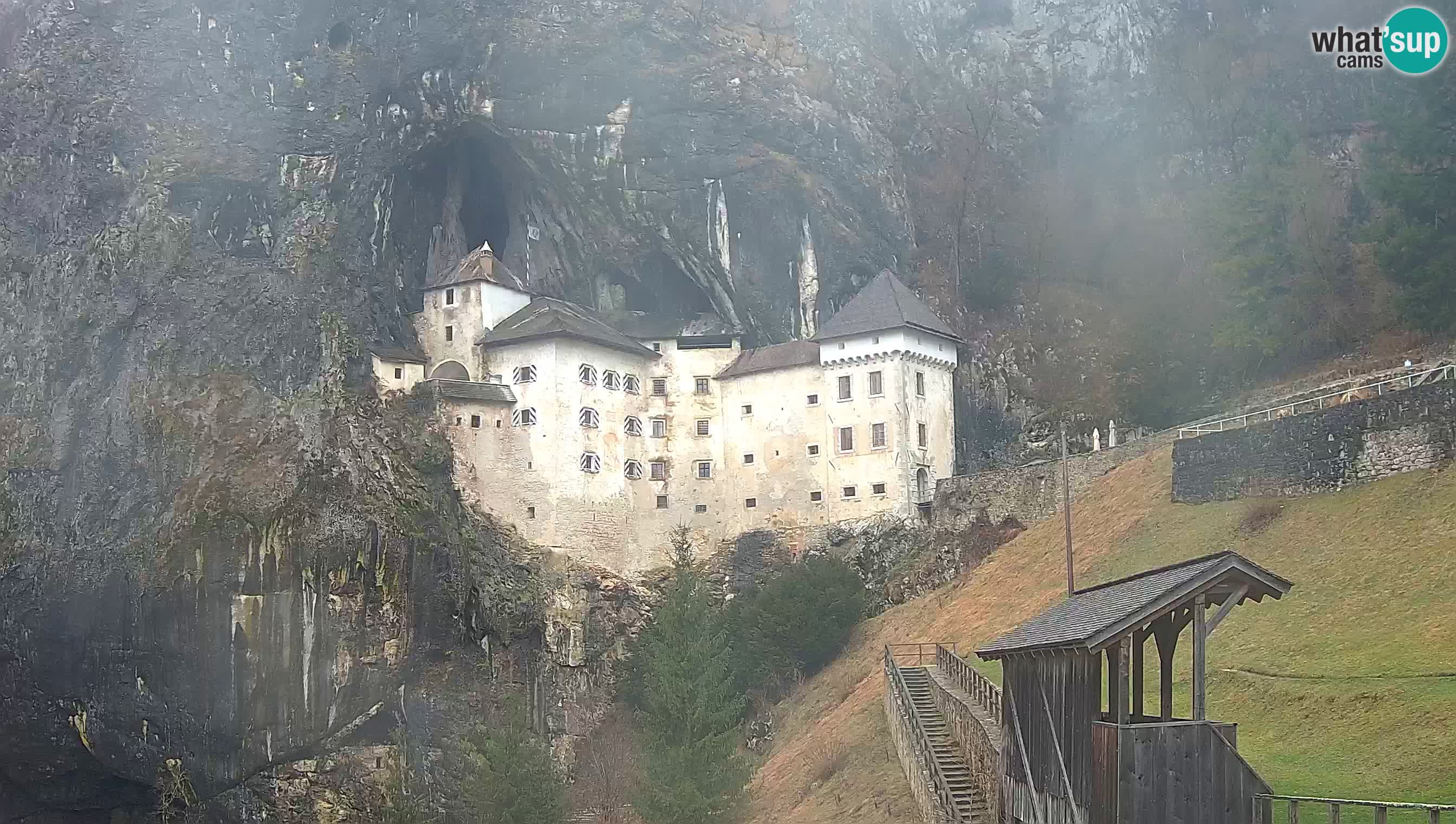 Live Webcam Predjamski grad – Predjama Castle – Postojna – Slovenia