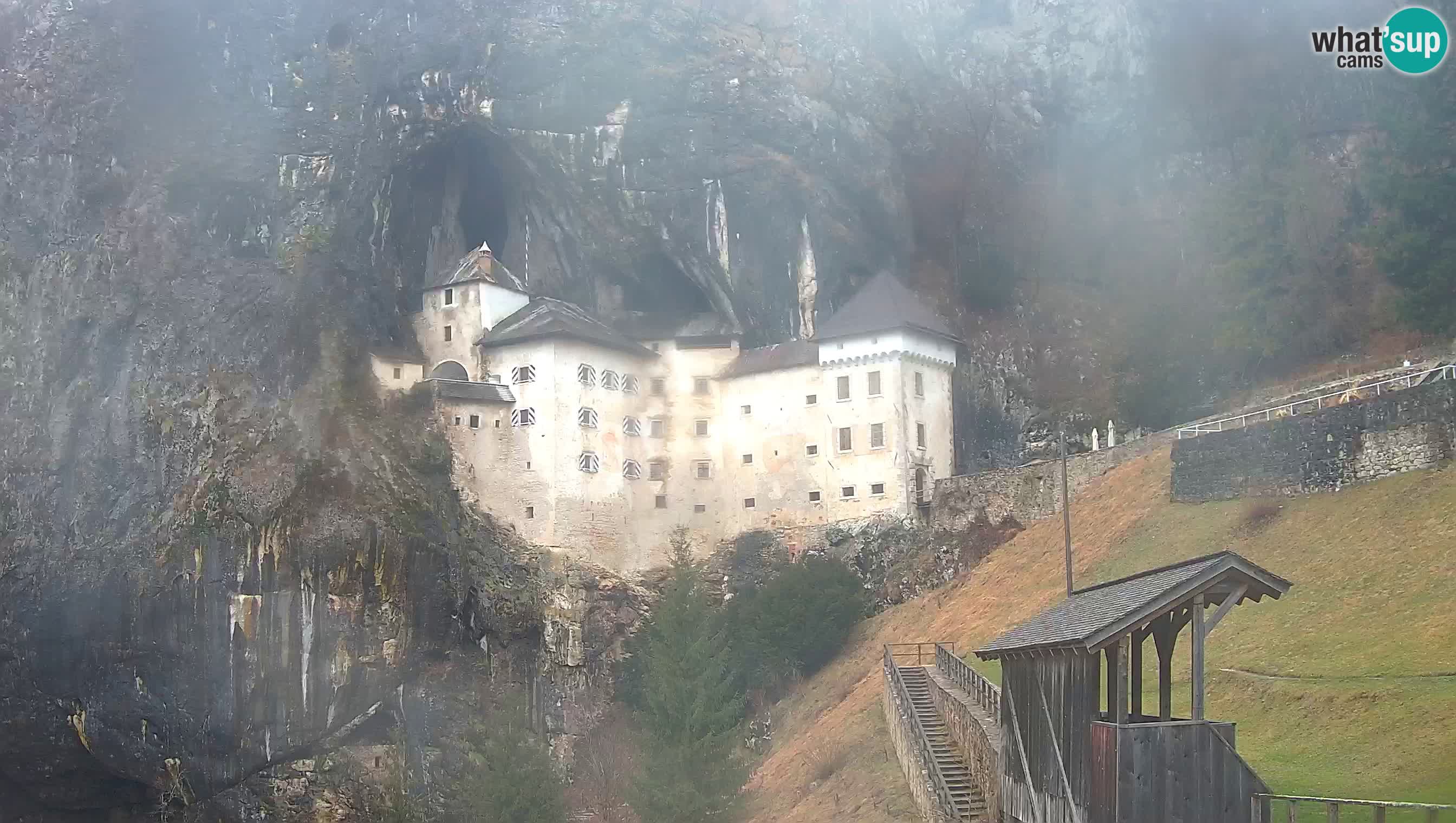 Live Webcam Predjamski grad – Predjama Castle – Postojna – Slovenia