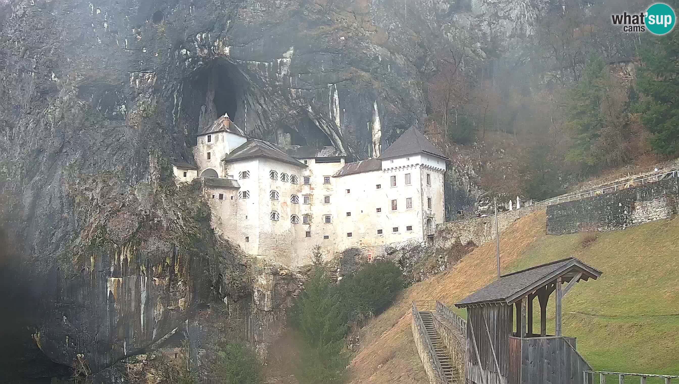 Live Webcam Predjamski grad – Predjama Castle – Postojna – Slovenia