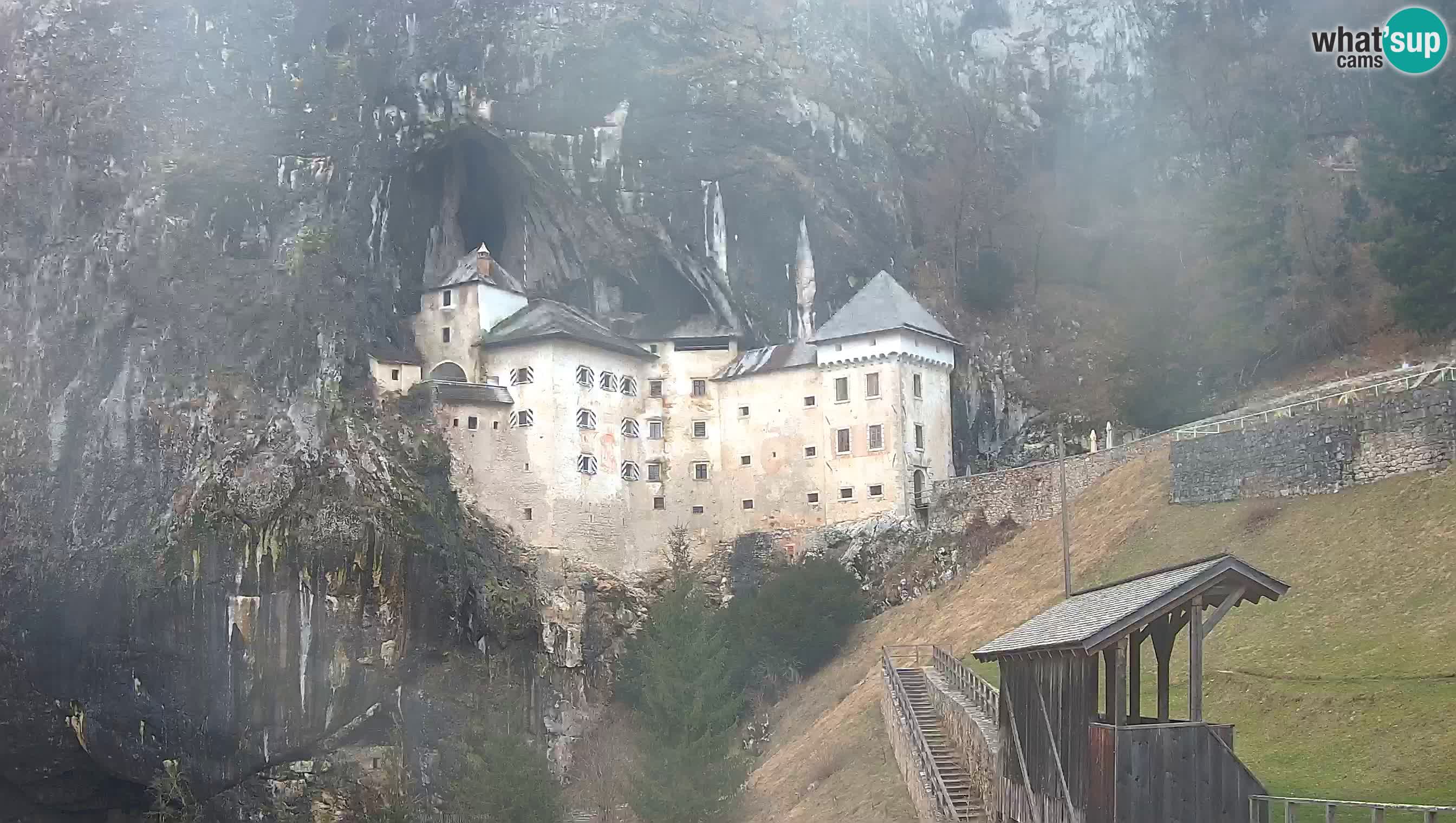 Live Webcam Predjamski grad – Predjama Castle – Postojna – Slovenia