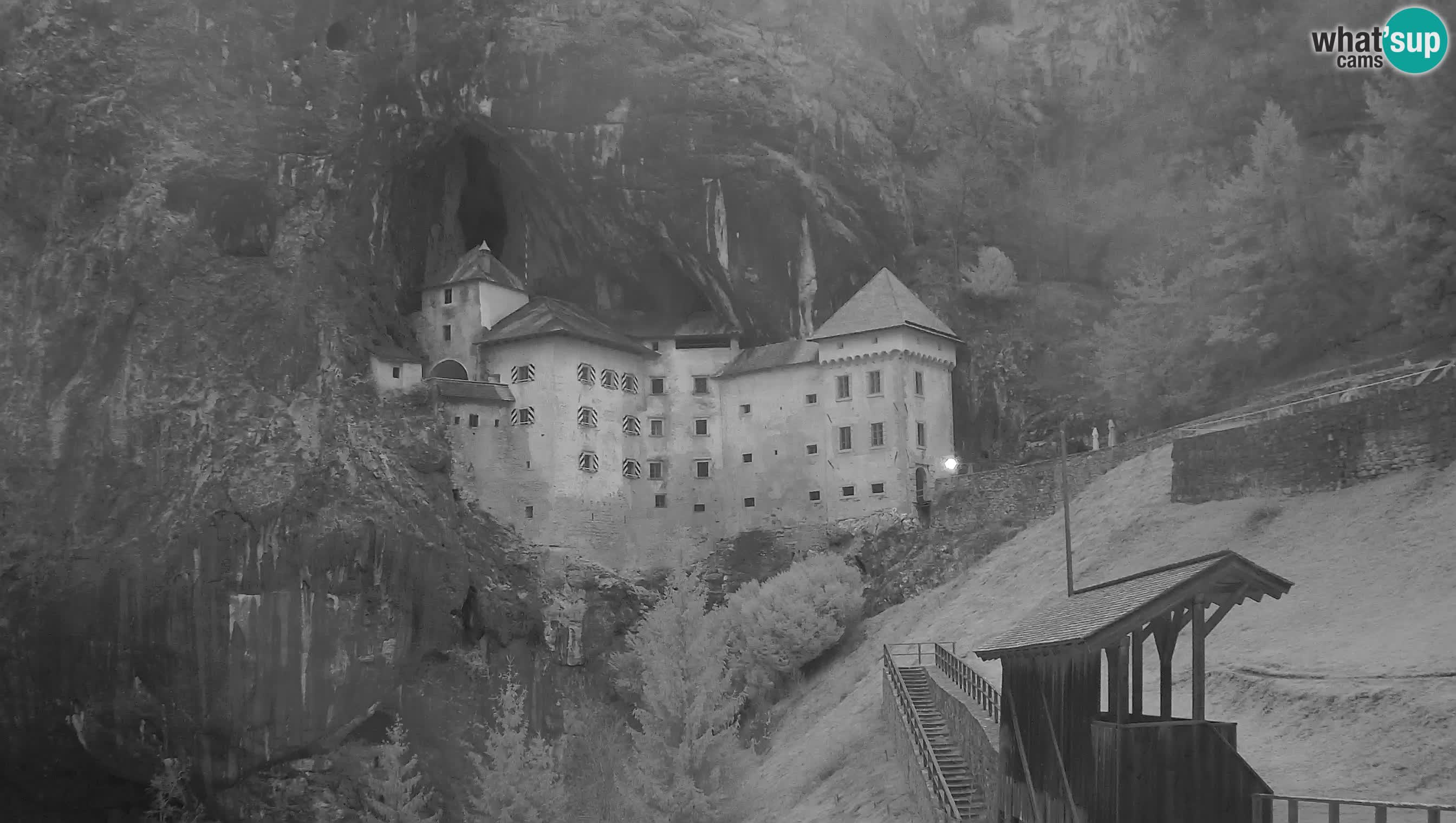 Web kamera Predjamski dvorac – Postojna – Slovenija