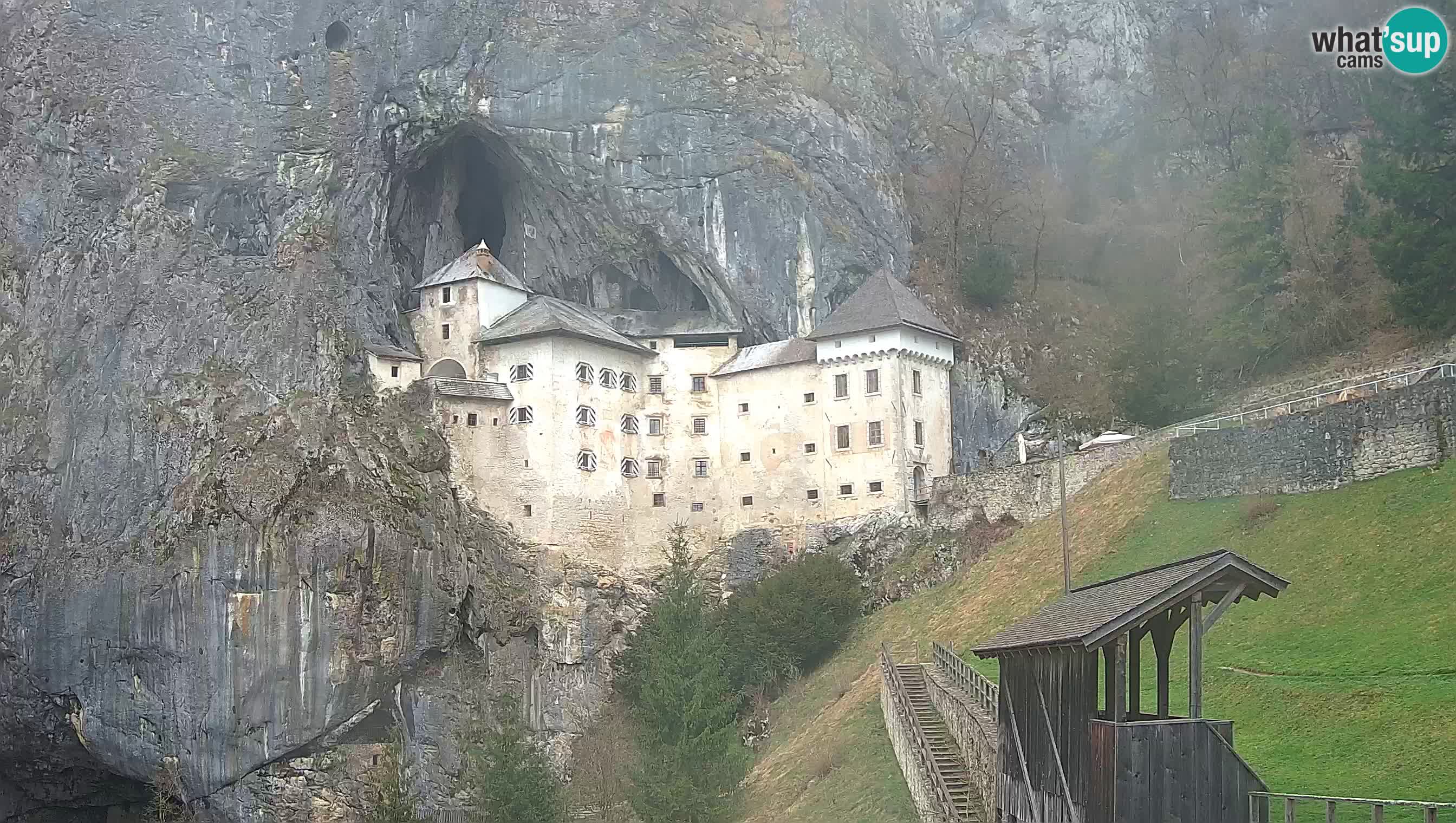 Live Webcam Predjamski grad – Predjama Castle – Postojna – Slovenia