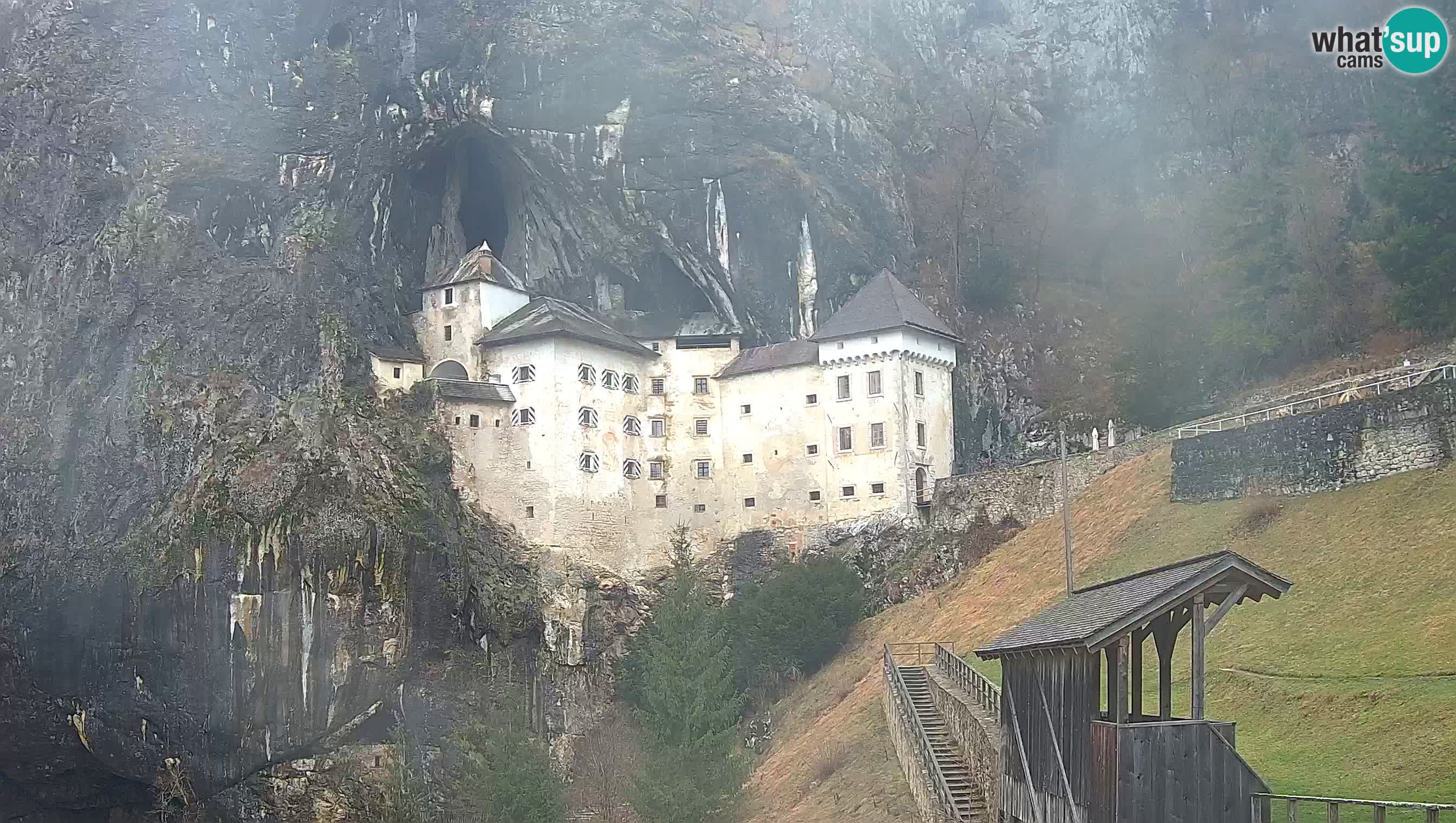Live Webcam Predjamski grad – Predjama Castle – Postojna – Slovenia