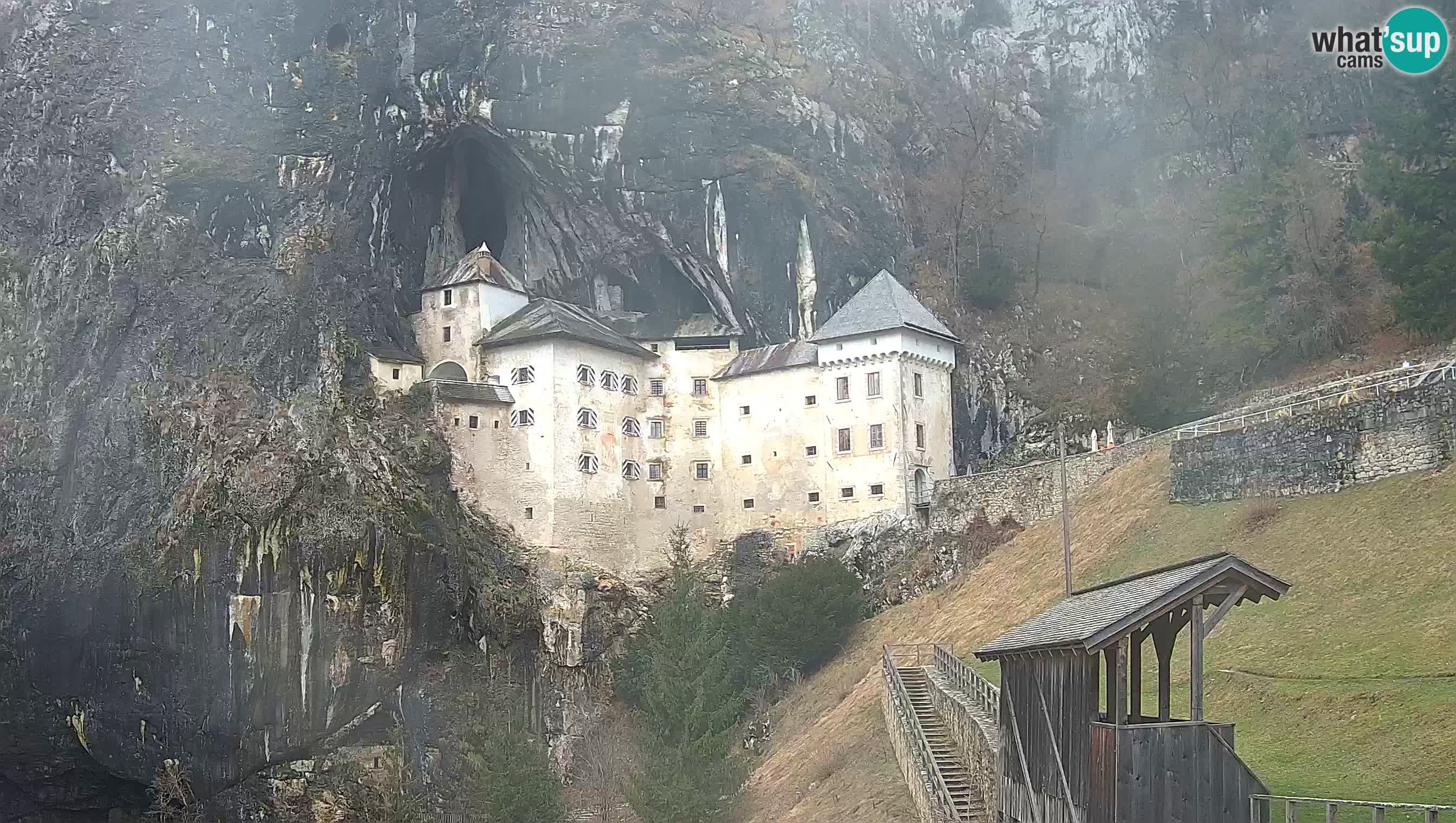 Live Webcam Castello di Predjama – Postumia – Slovenia