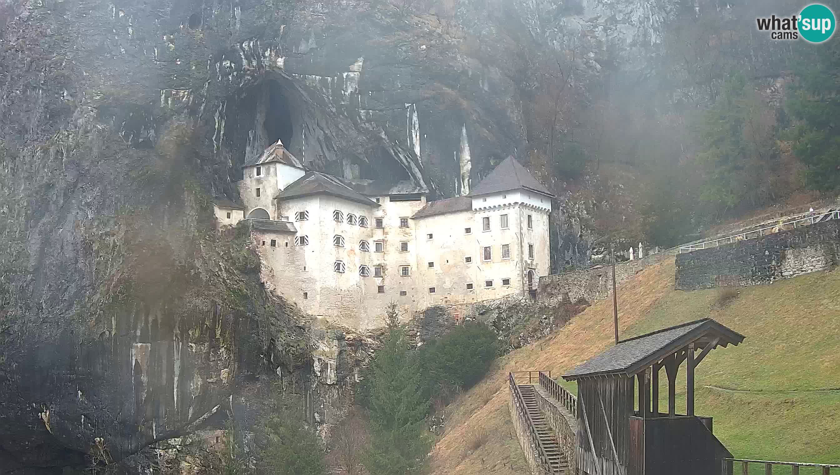Camera en vivo Castillo de Predjama – Postojna – Eslovenia