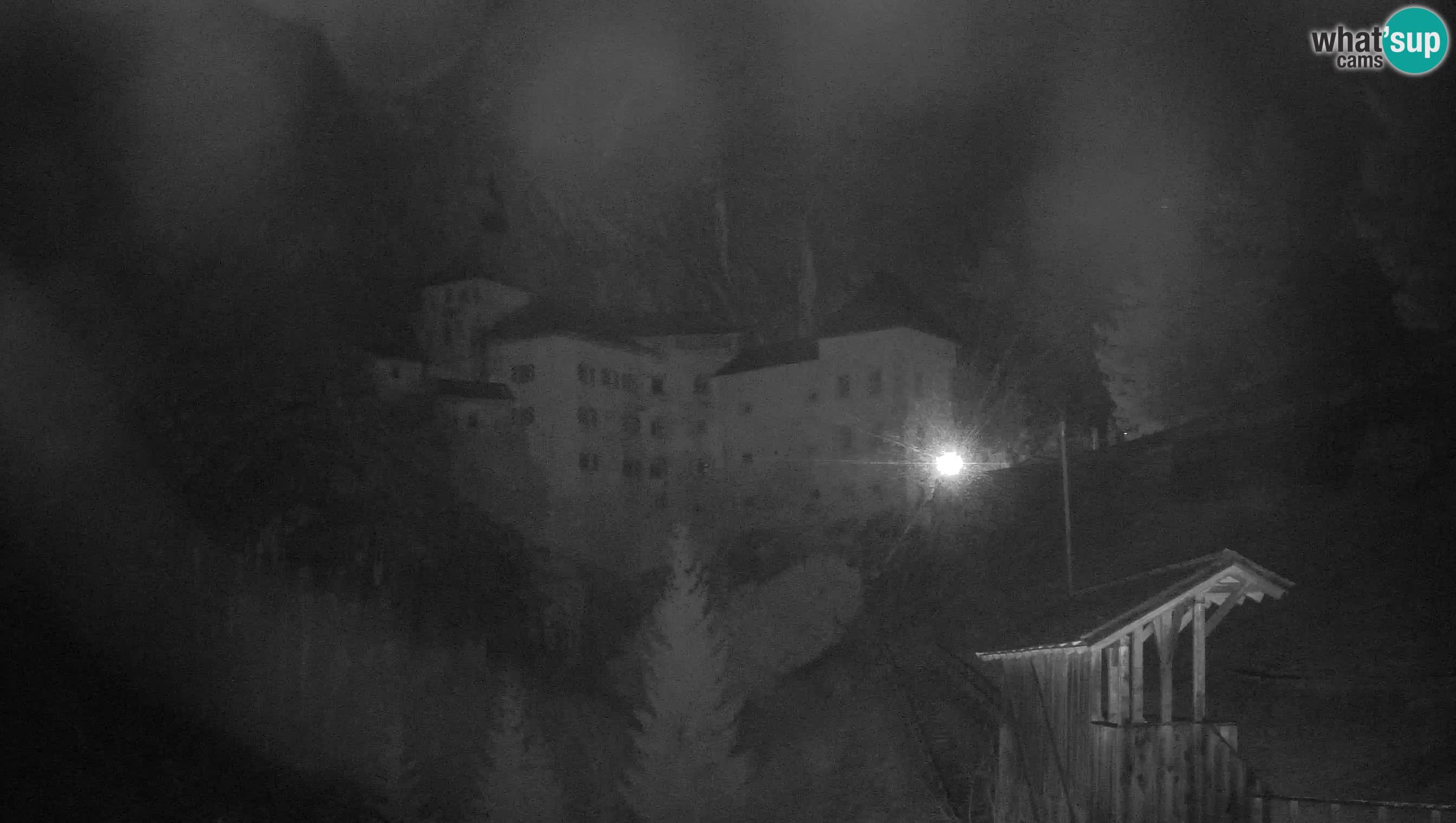 Live Webcam Grad Predjama – Château de Predjama – Postojna – Slovénie