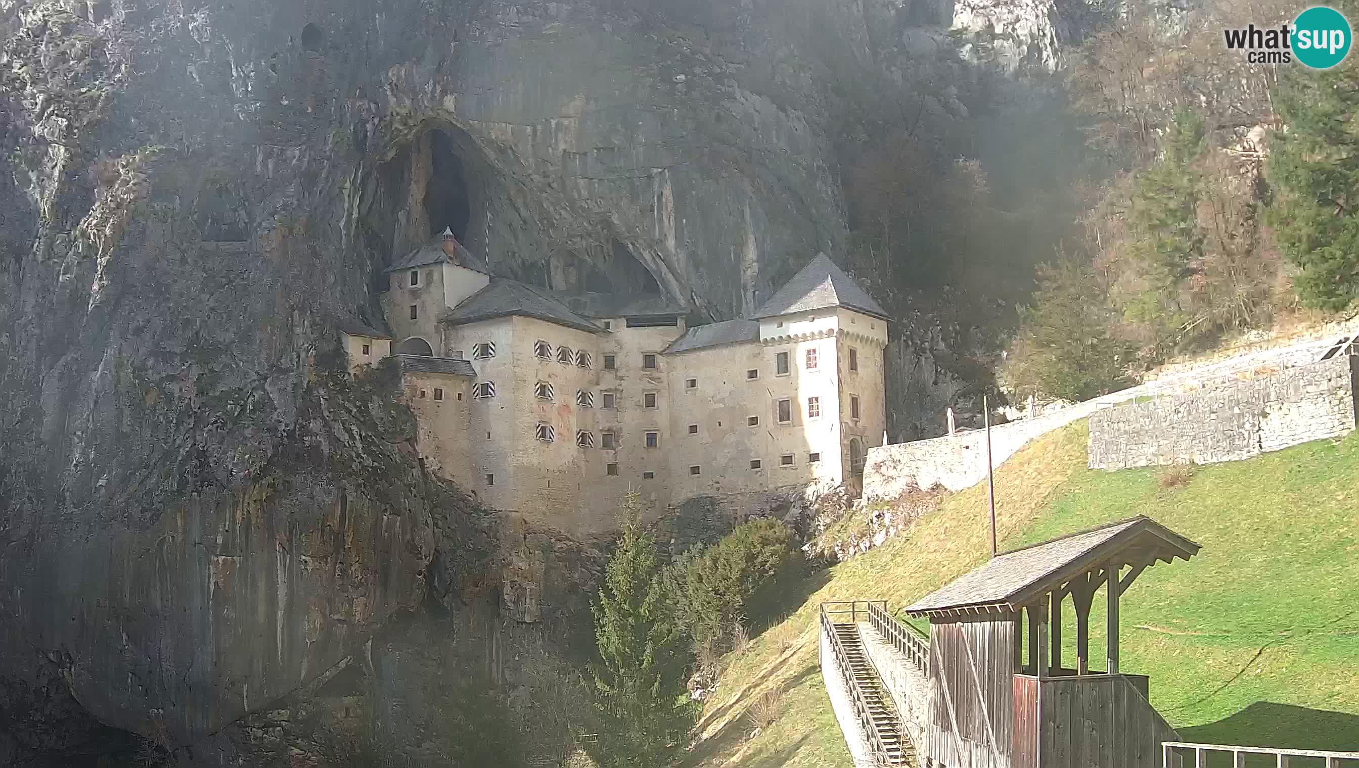 Camera en vivo Castillo de Predjama – Postojna – Eslovenia