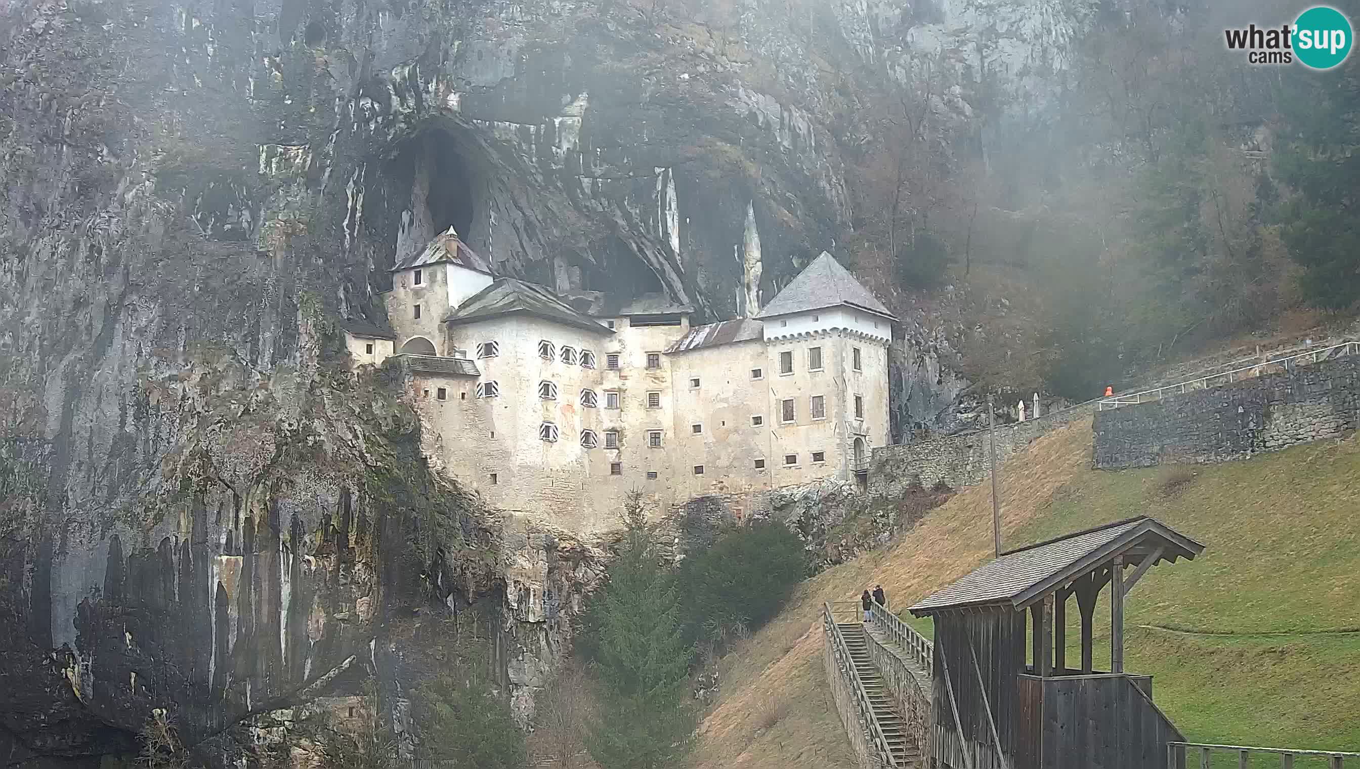Live Webcam Höhlenburg Predjama – Postojna – Slowenien