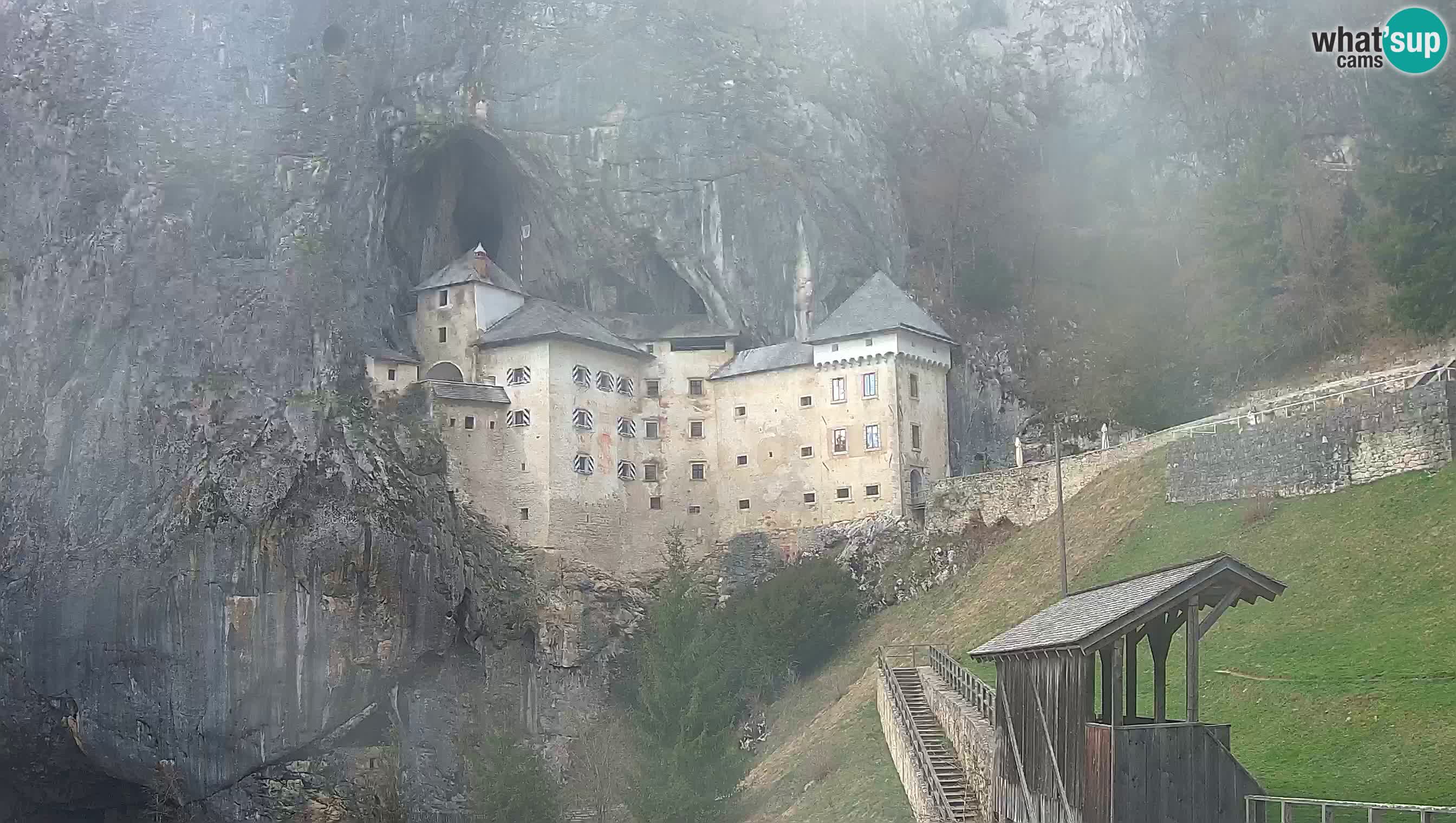 Live Webcam Castello di Predjama – Postumia – Slovenia
