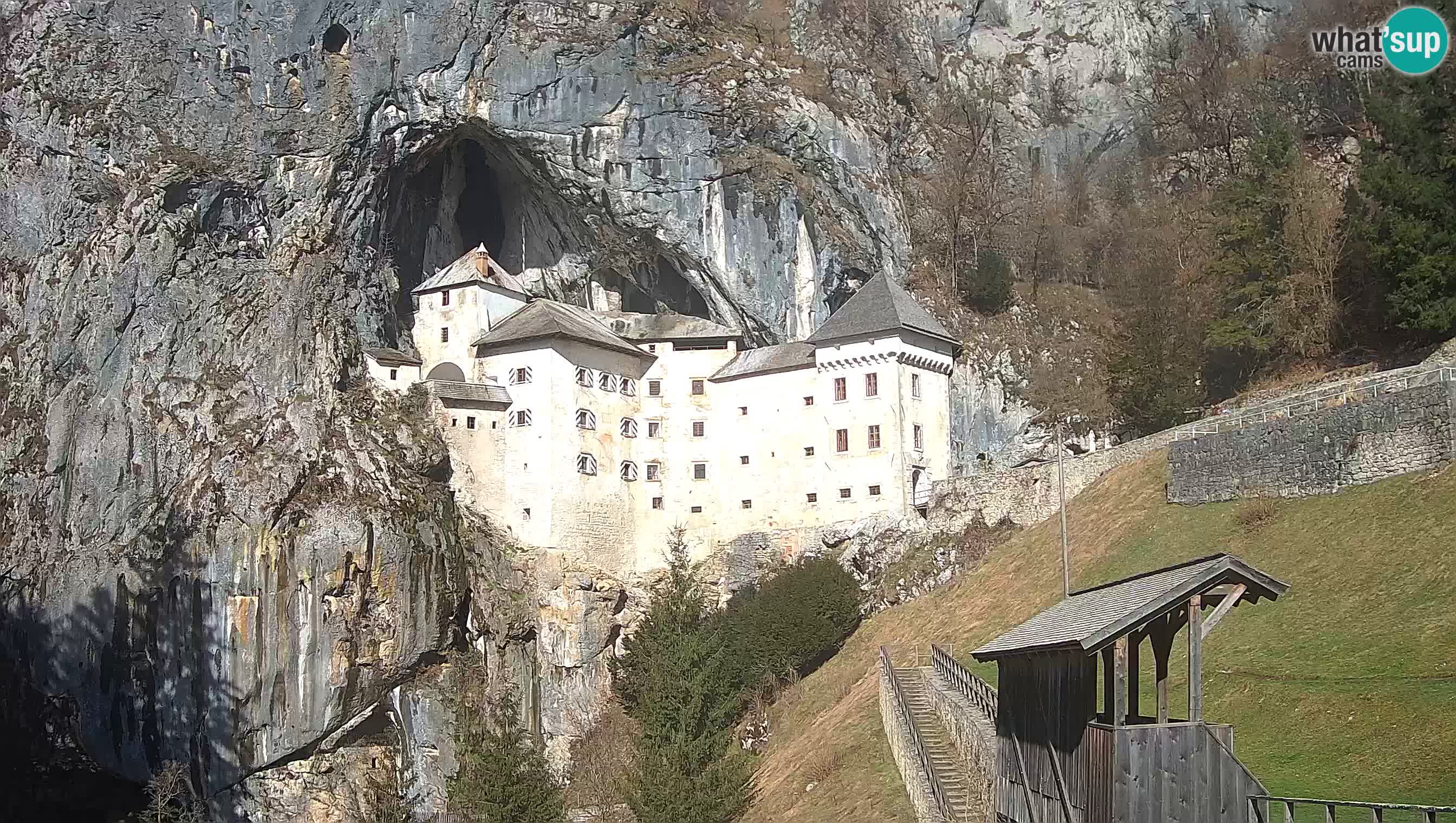 Live Webcam Castello di Predjama – Postumia – Slovenia