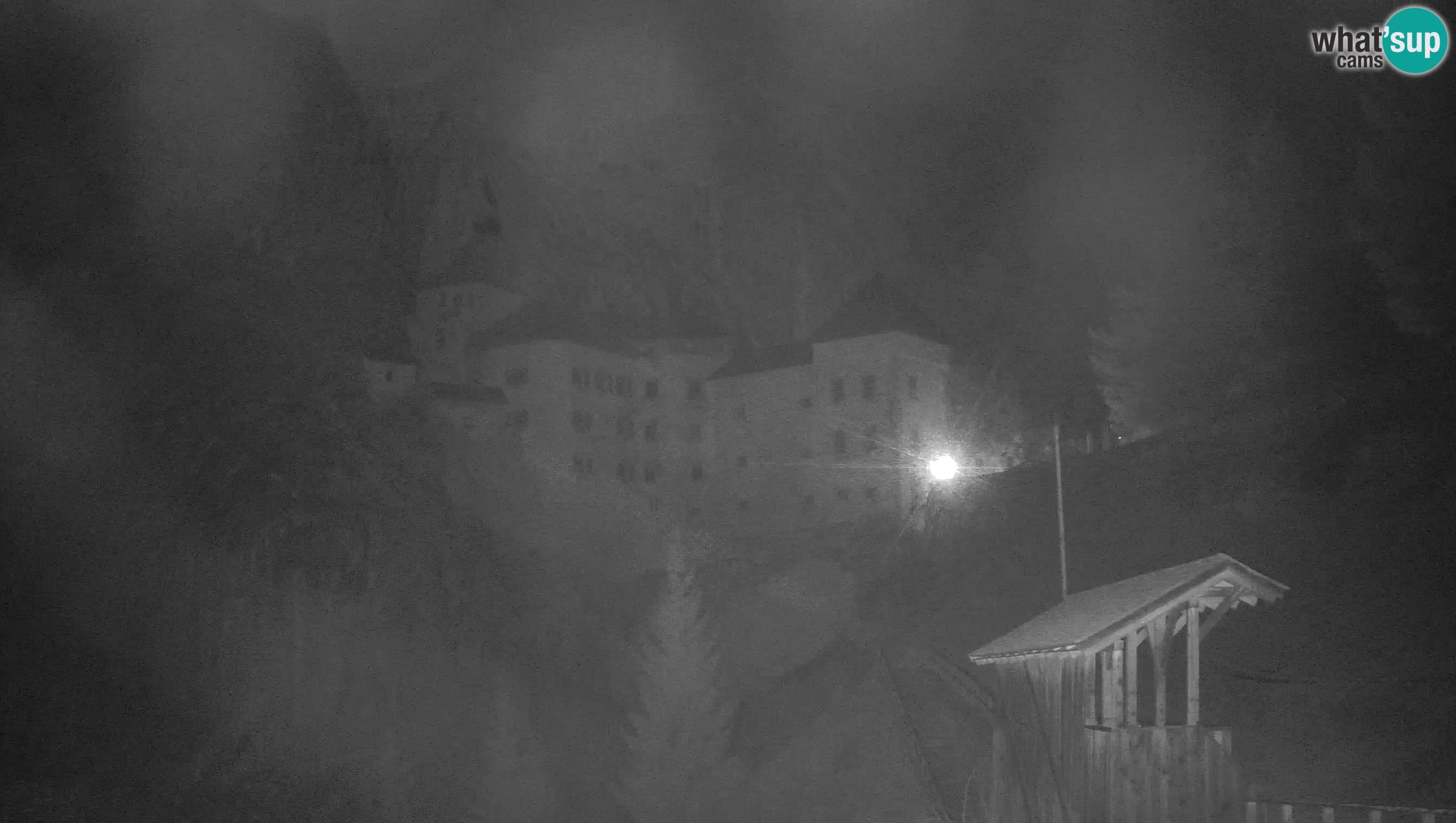Live Webcam Grad Predjama – Château de Predjama – Postojna – Slovénie