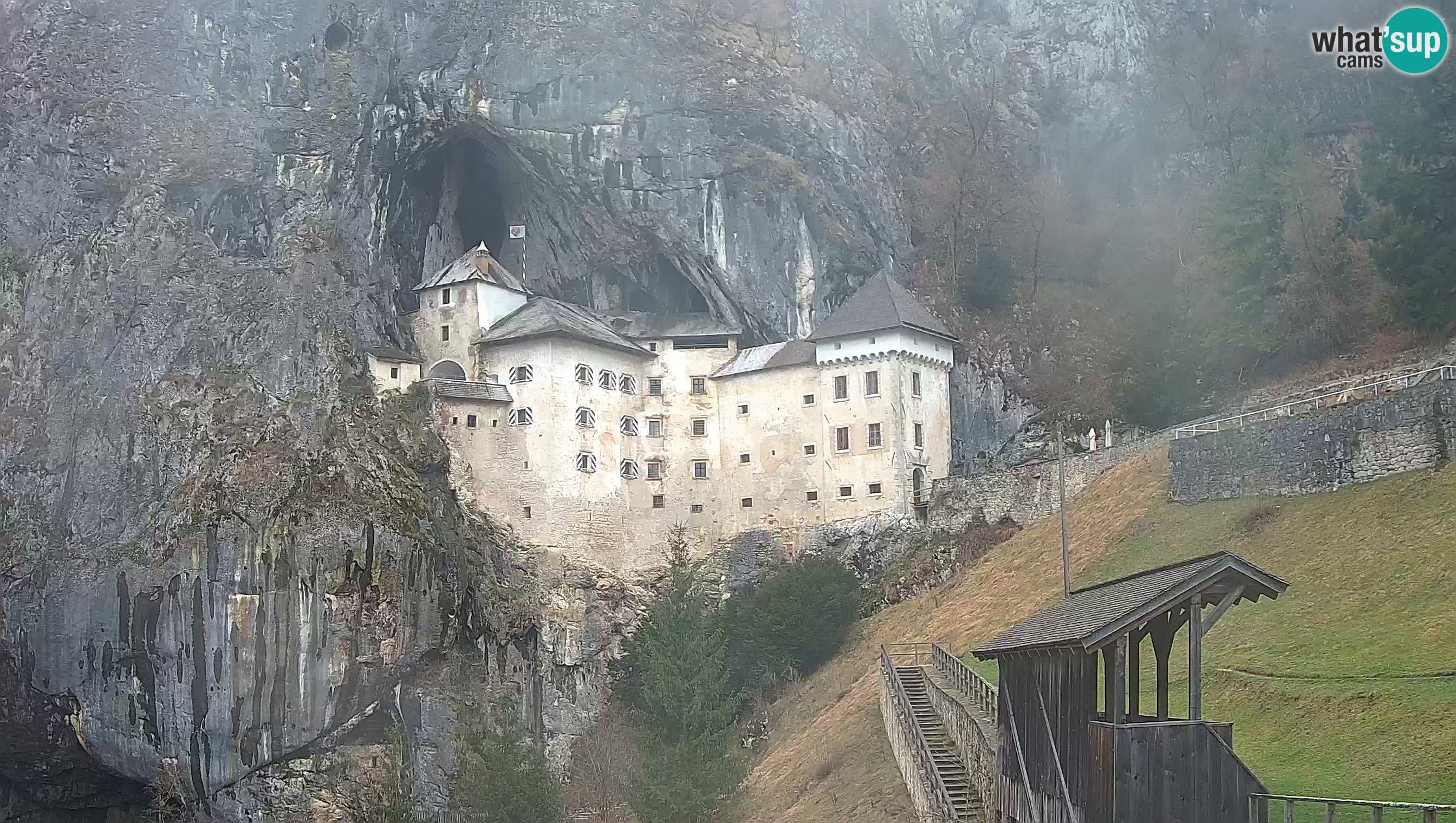 Live Webcam Castello di Predjama – Postumia – Slovenia